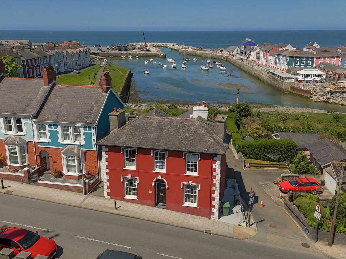 Island House