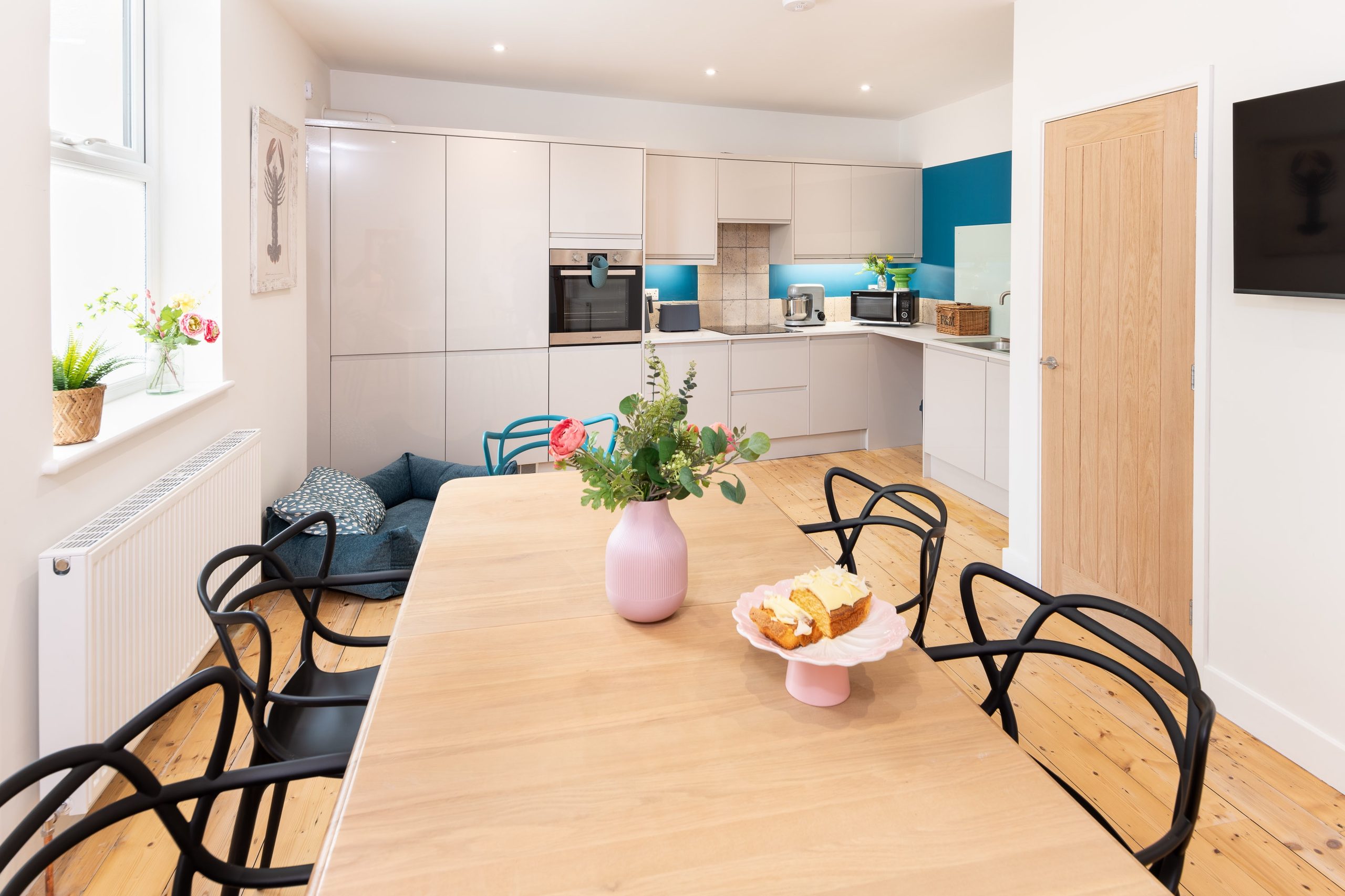 Grand Annexe - Image 1