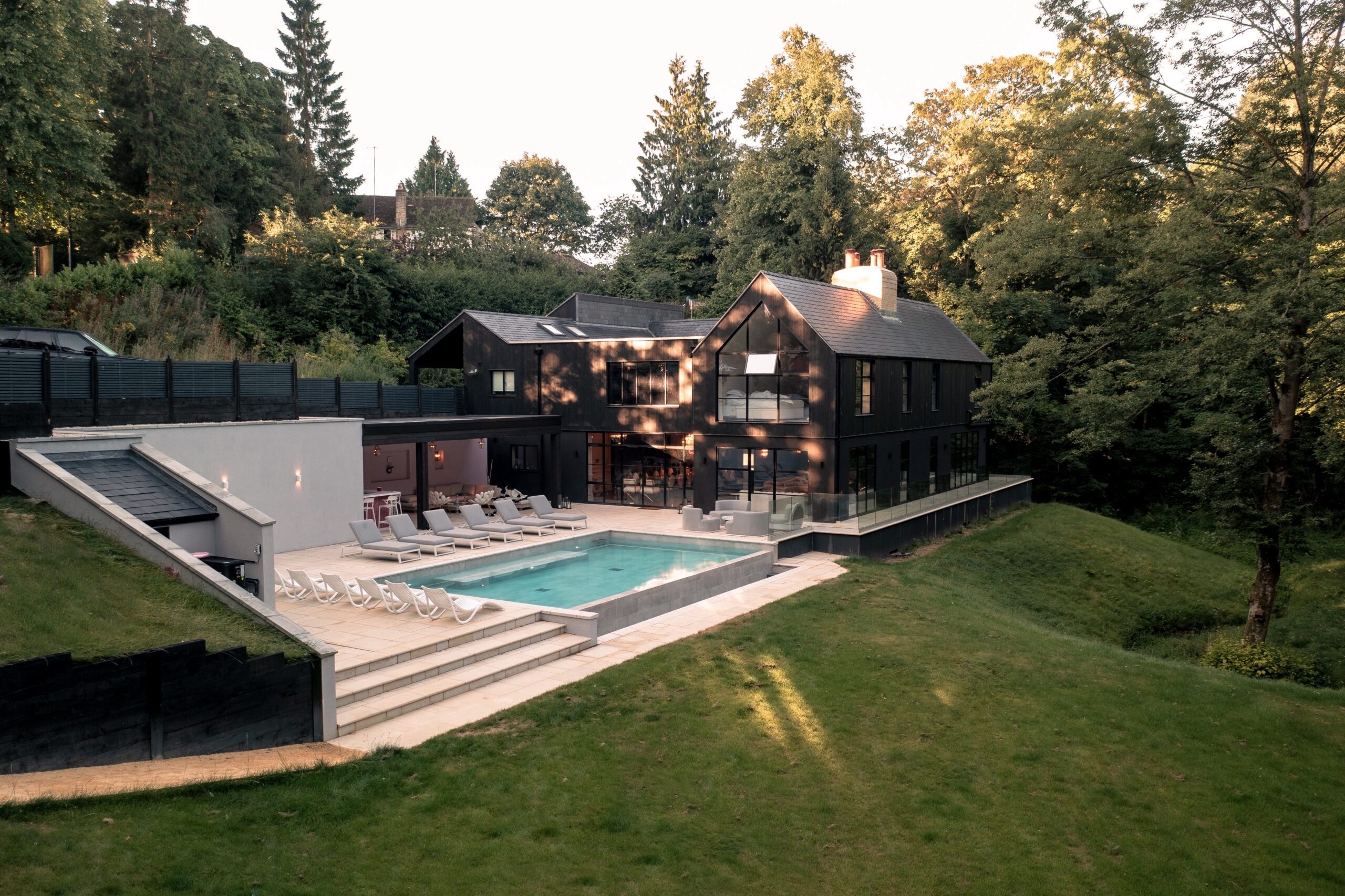 Hanks House - Image 1