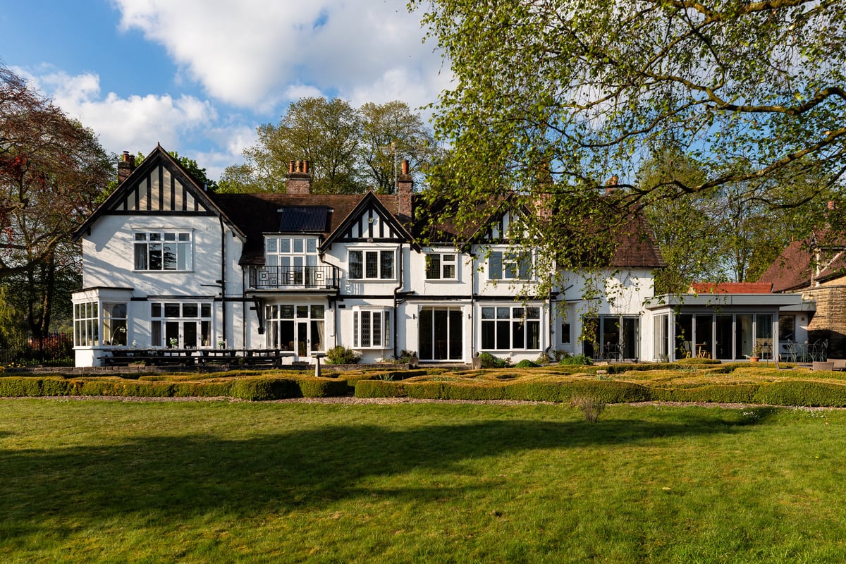 The Red House
