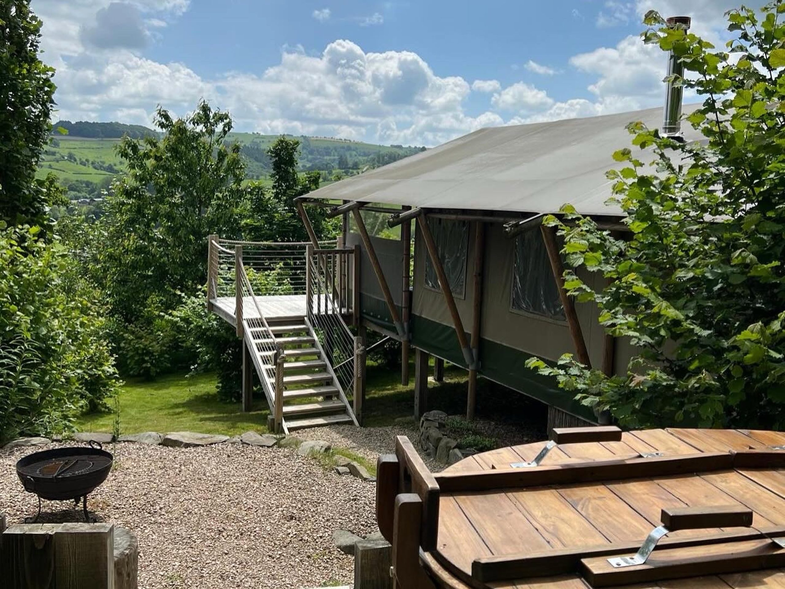 Oaklands Glamping - Luxury Safari Tents
