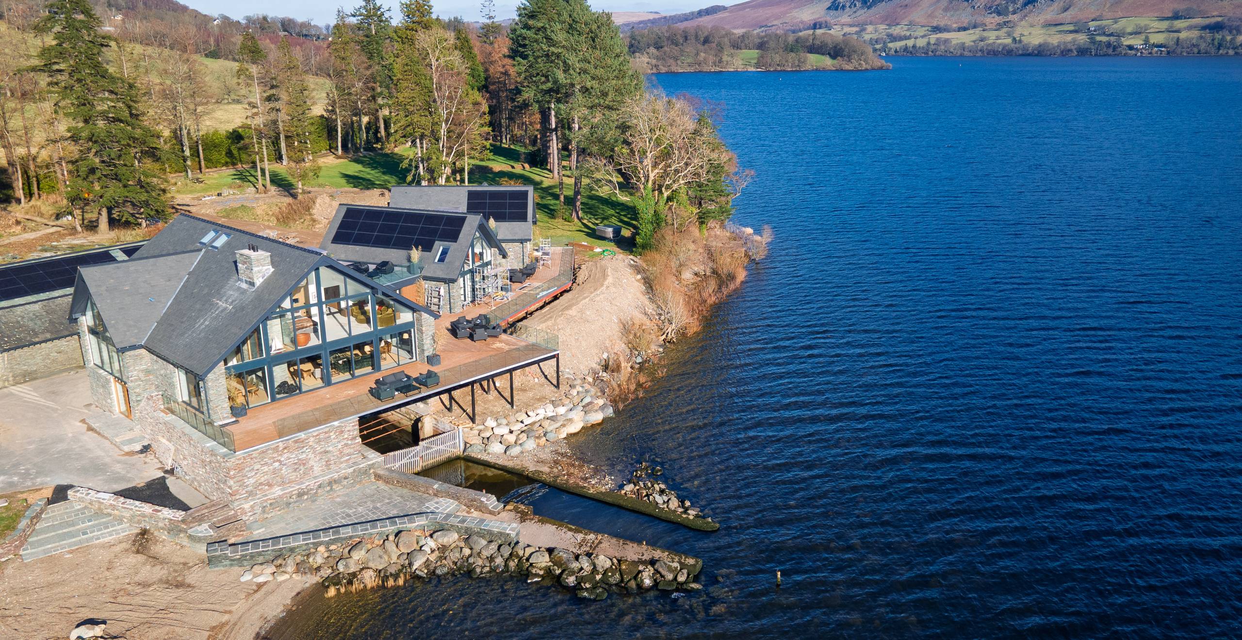 Lakefield Boathouse