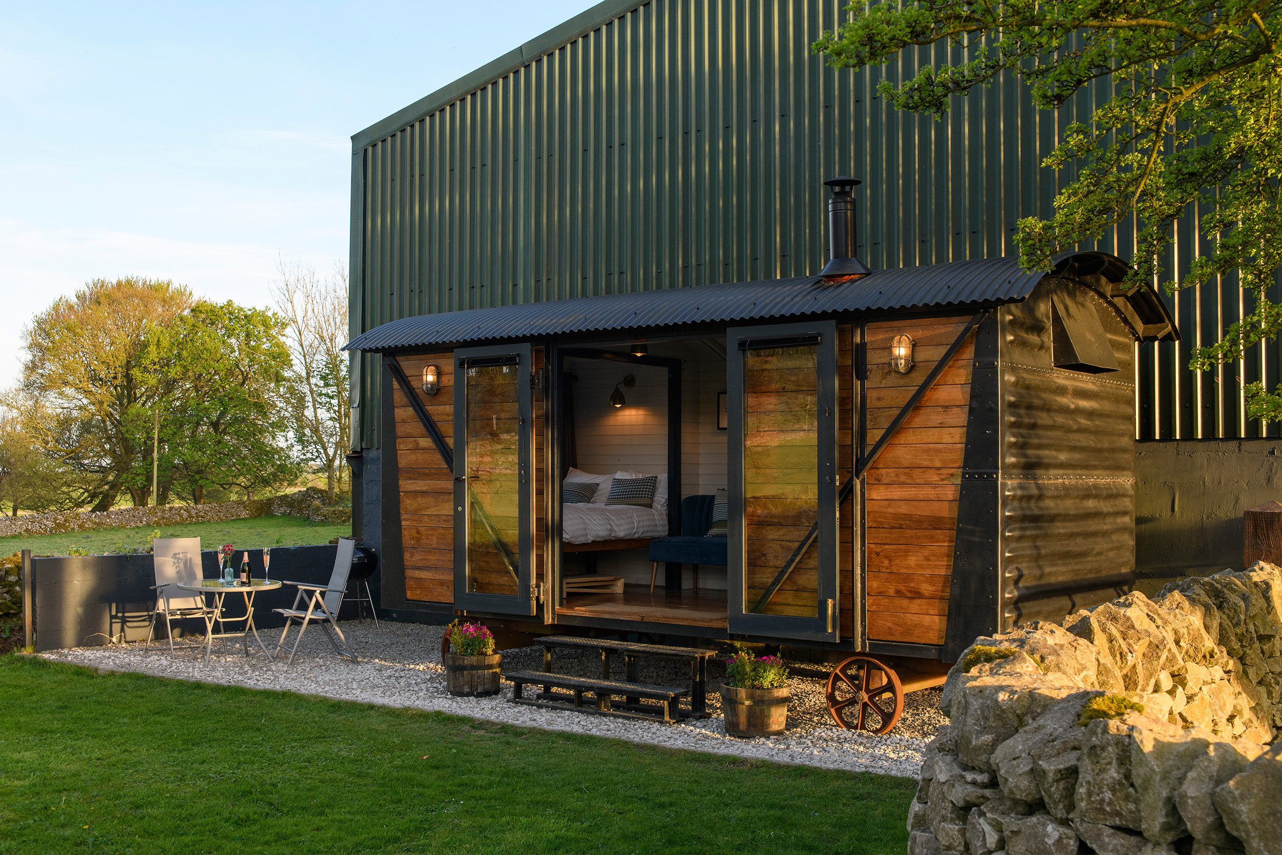Derbyshire Hills Shepherd's Hut - Merlin - Image 1