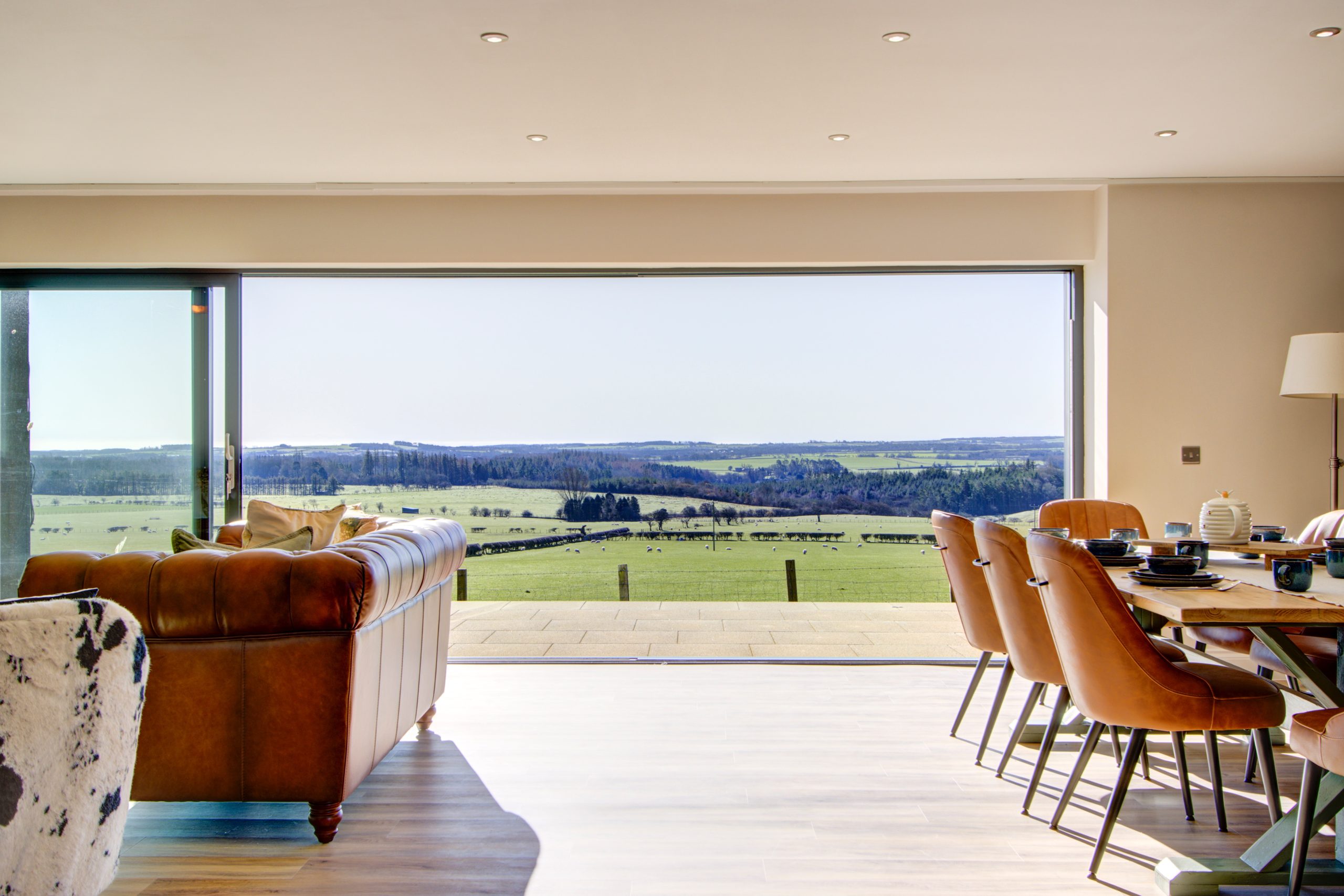 Curry's Cottage - Image 1