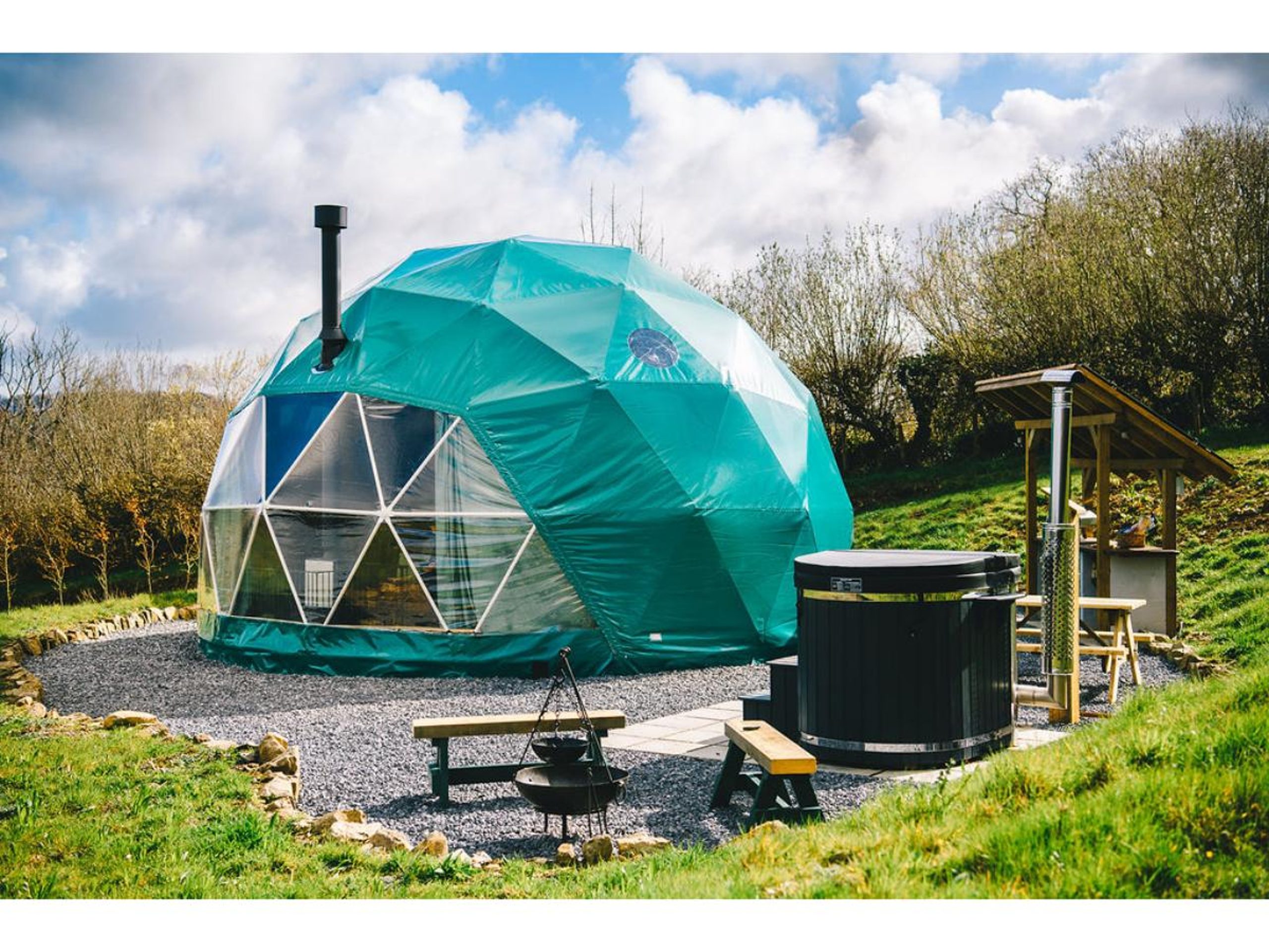 Pont Tyweli Glamping - Image 1