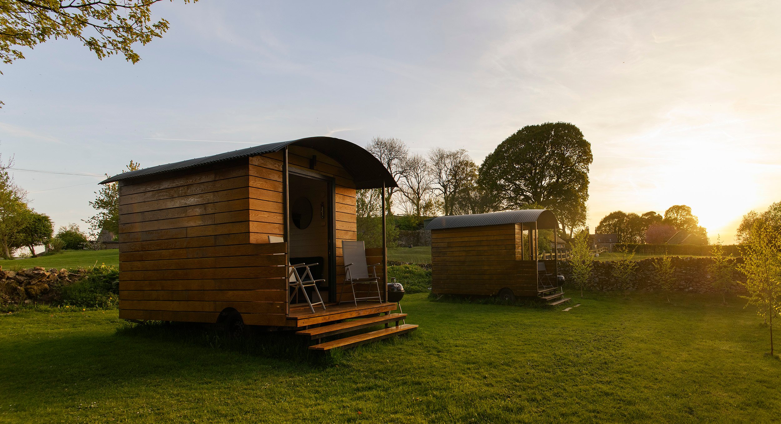 Derbyshire Hills Shepherd's Huts - Lapwing and Pheasant