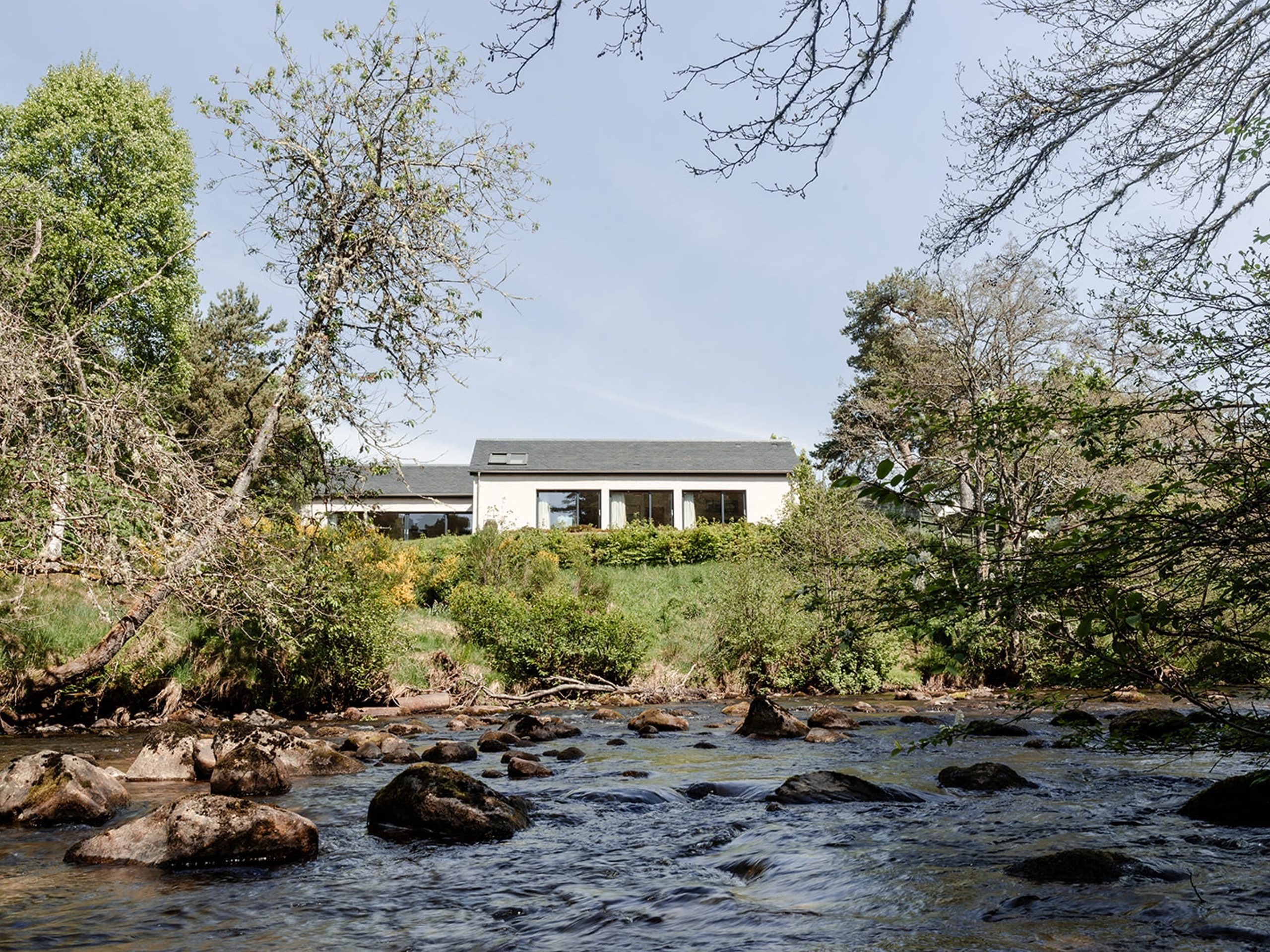 Riverside Lodge