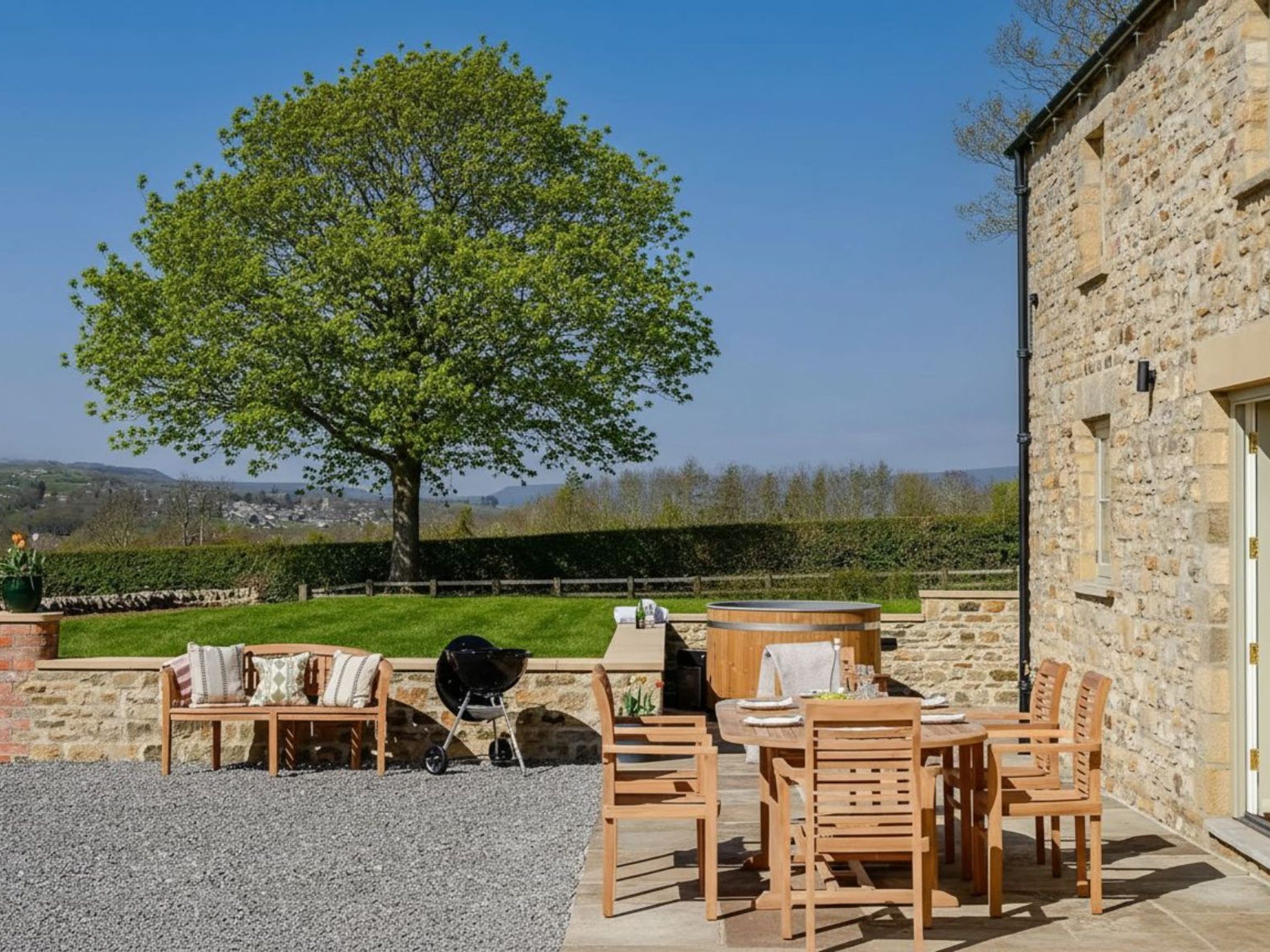 Hollins Barn