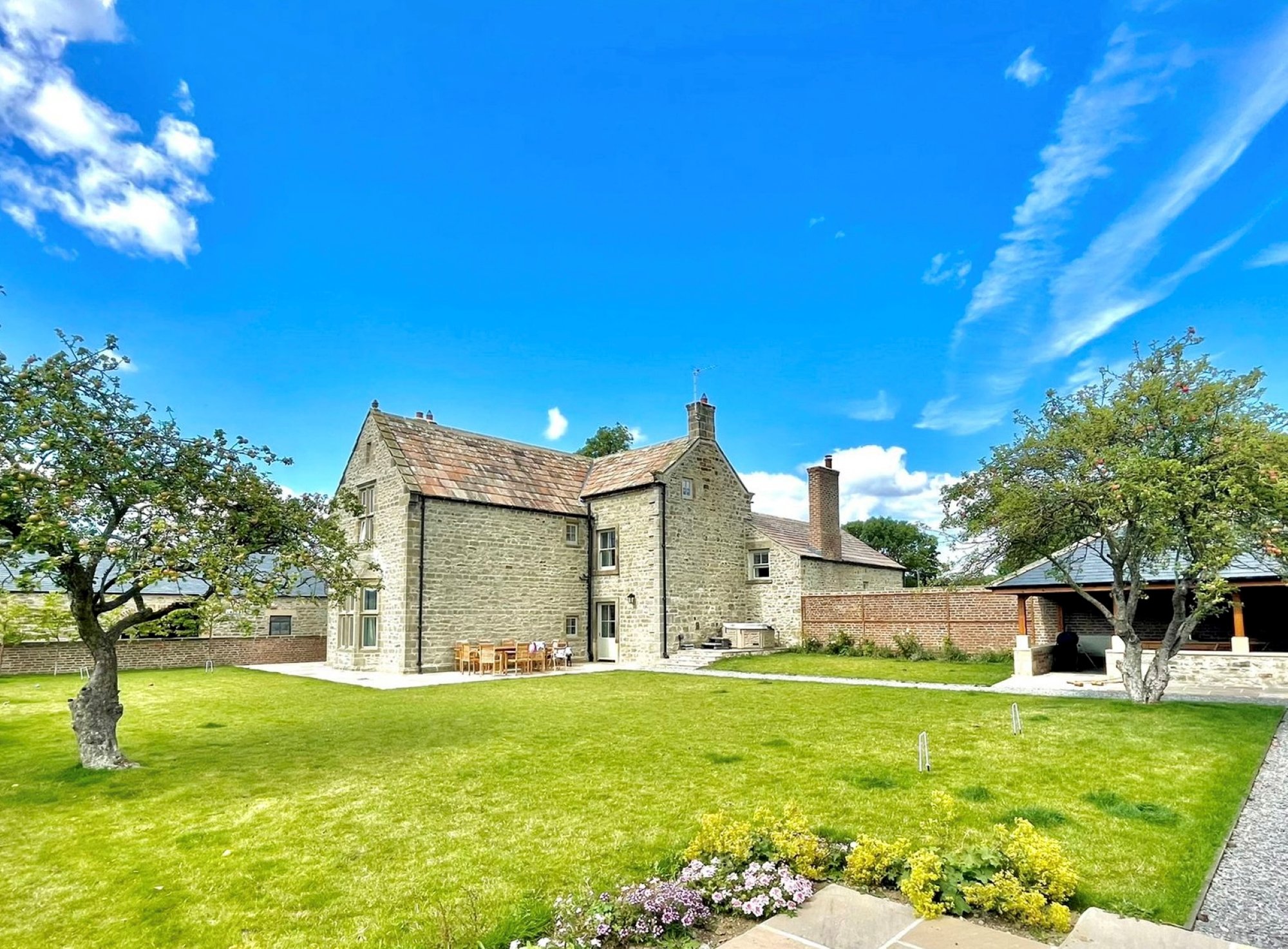 Hollins Farm