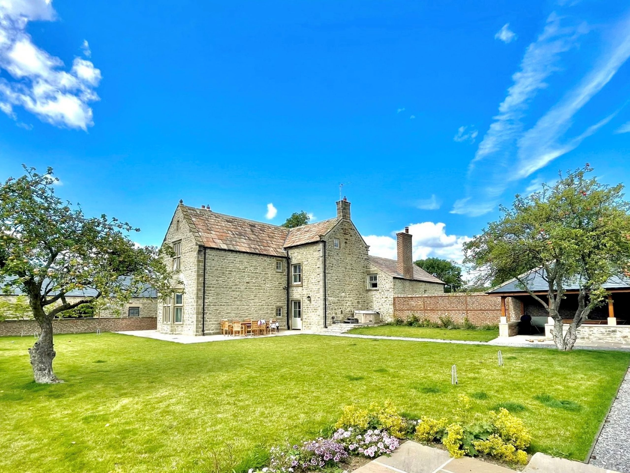 Hollins Farm