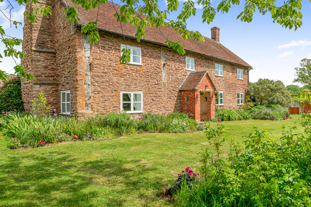 Lower Wood Farmhouse - Image 1