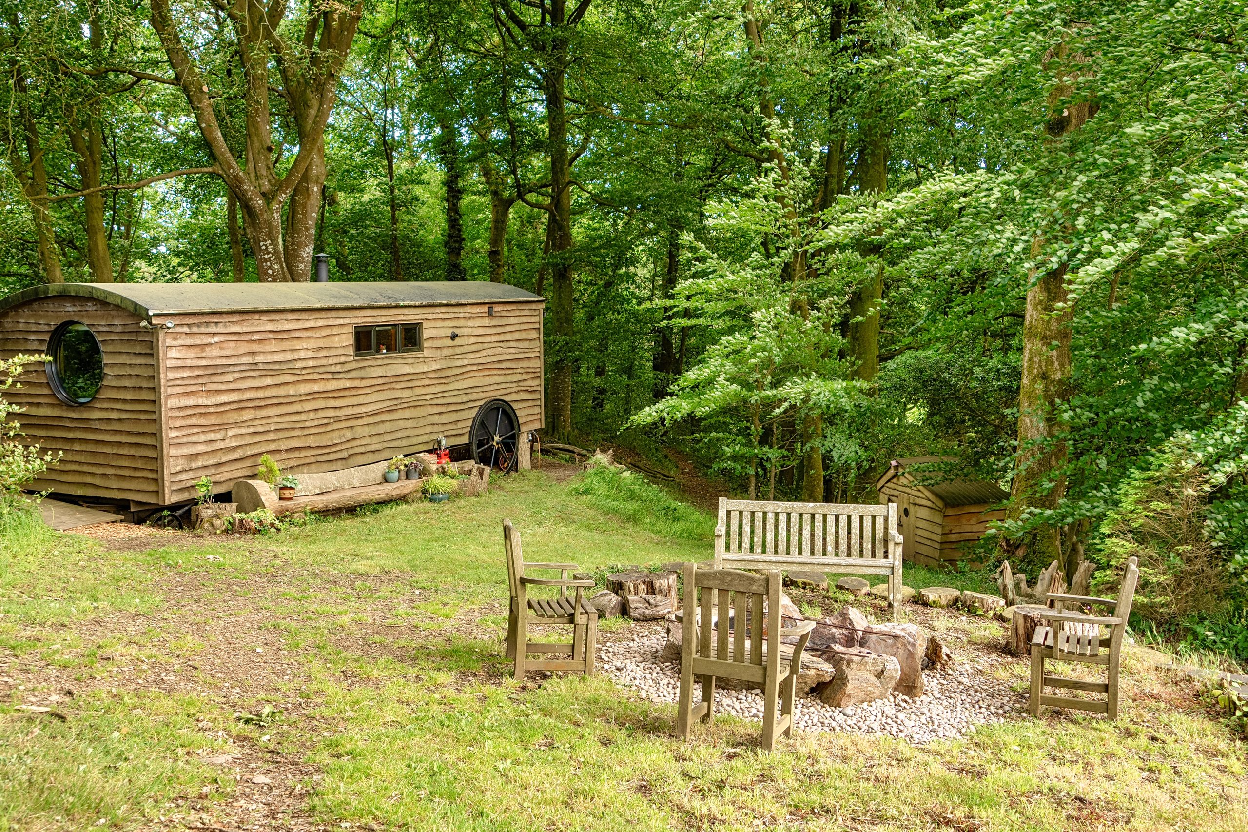 Ash Woods Retreat - Image 1