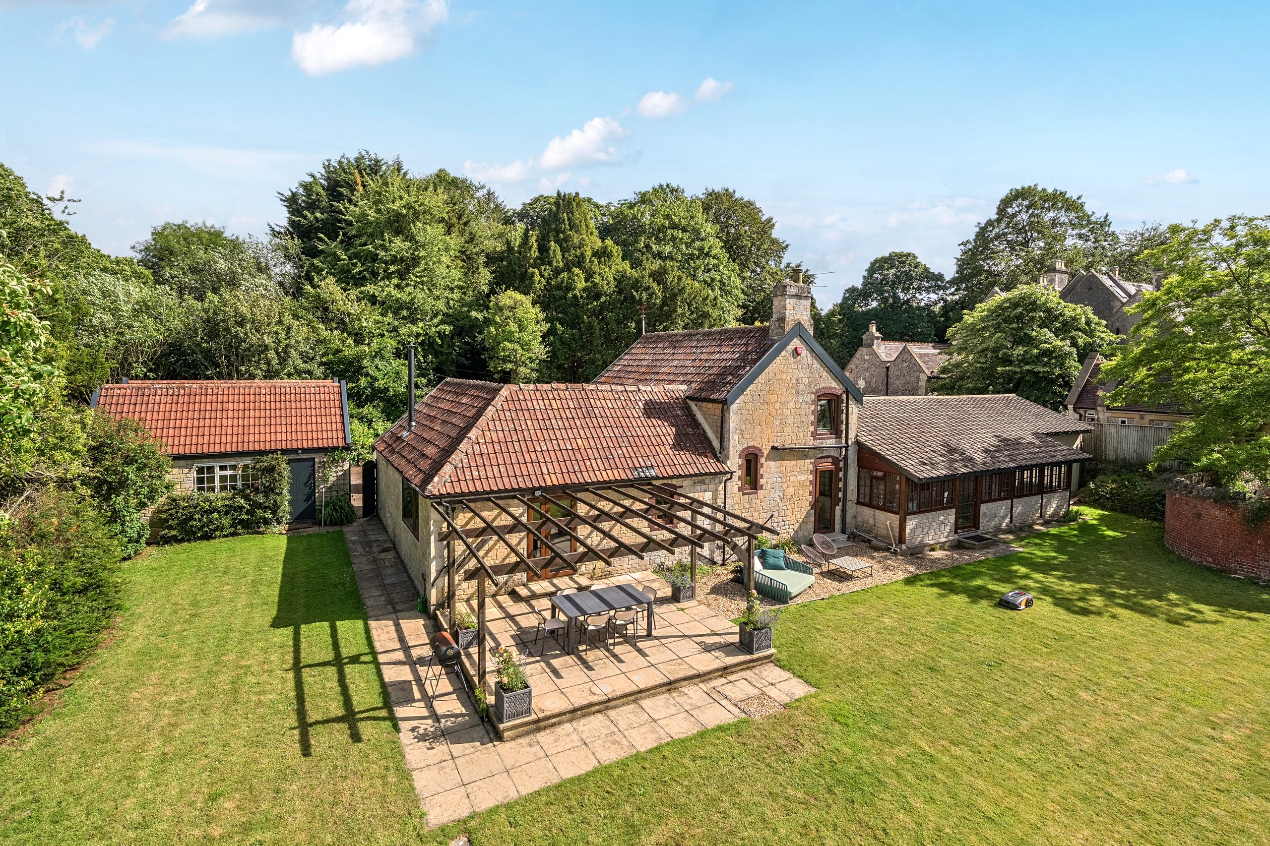 The Old Stables at Somerleaze House - Image 1