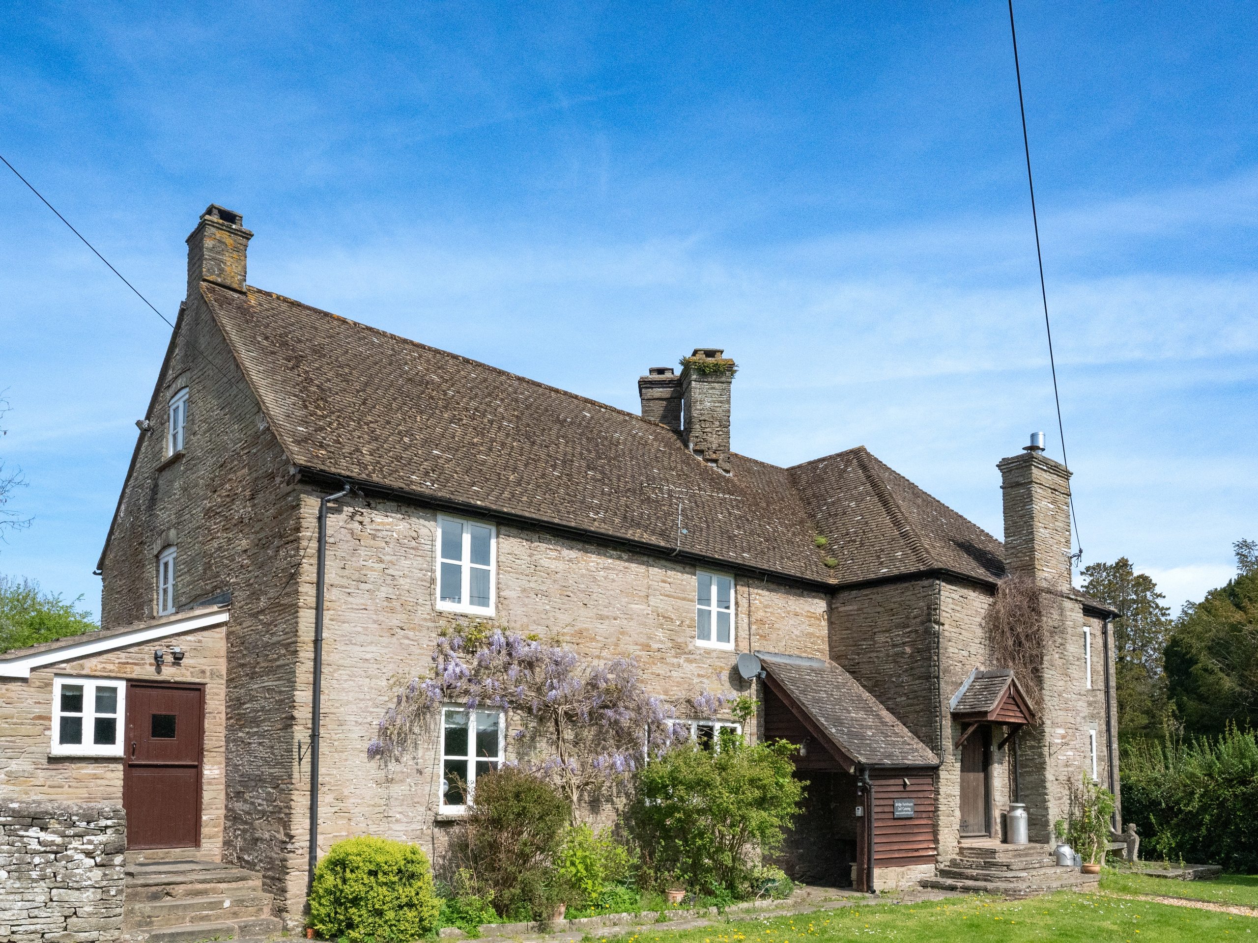 Bridge Farmhouse