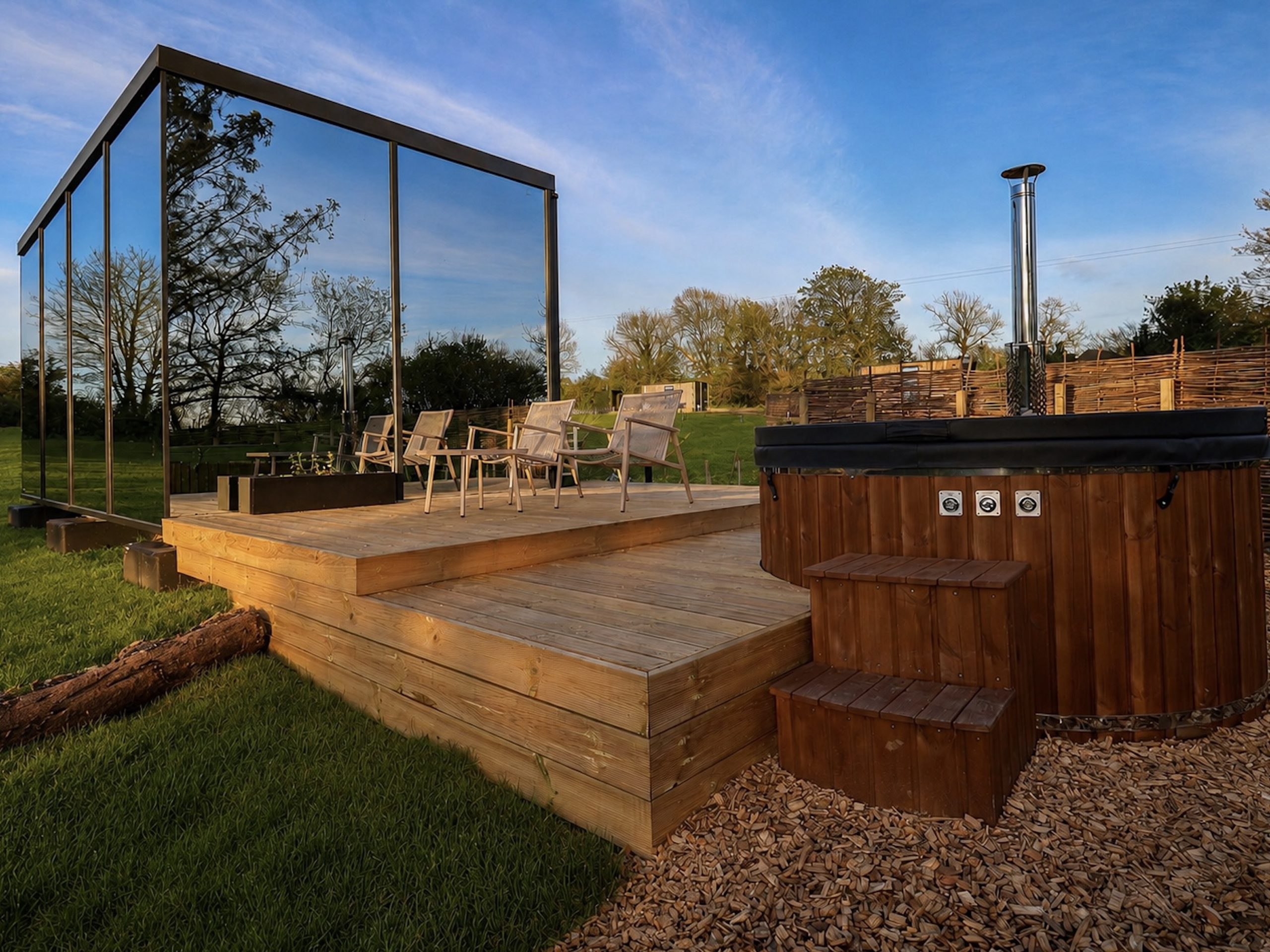 ÖÖD Mirror House at Nook & Key Escapes - Image 1