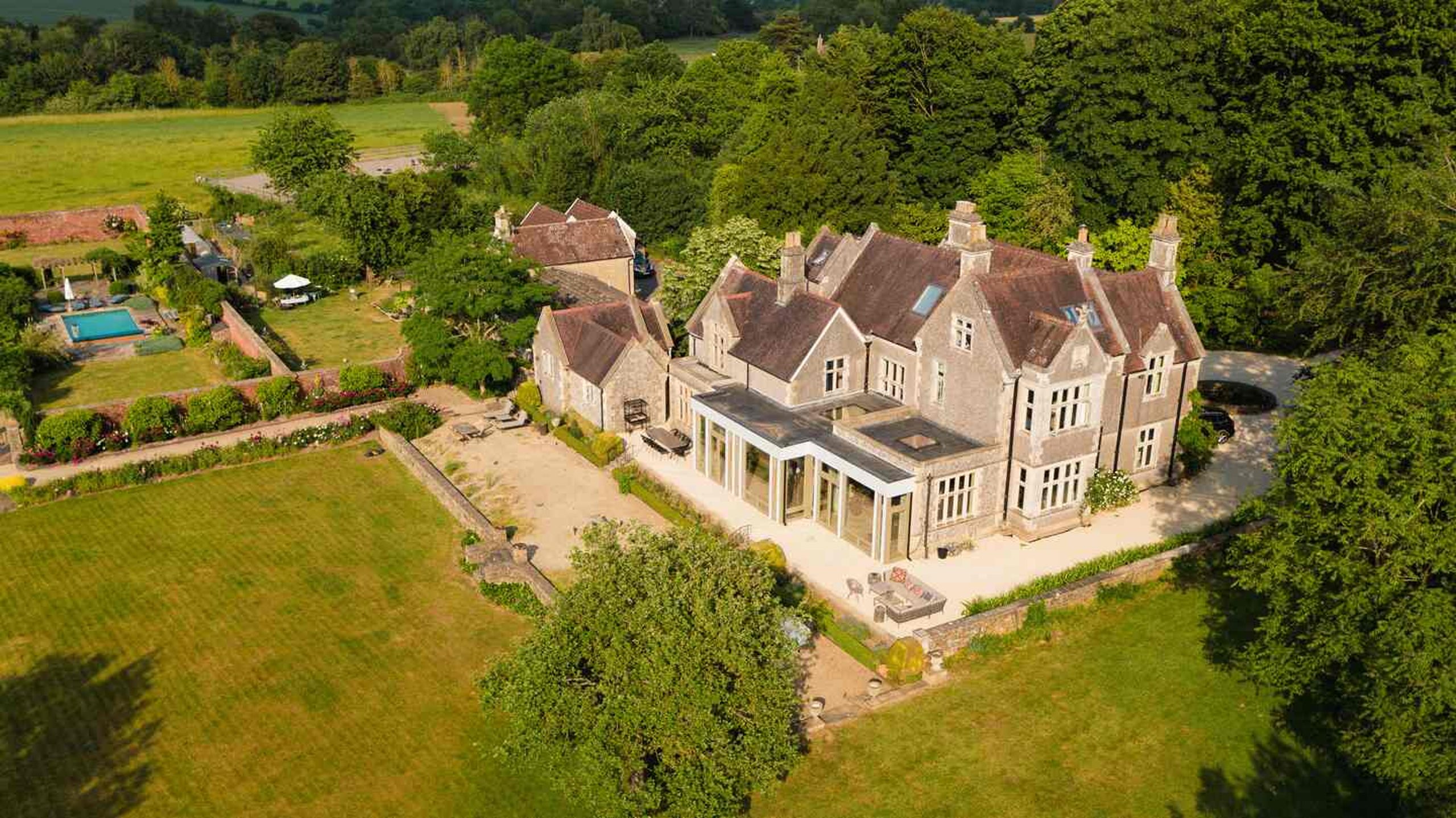 Somerleaze House Exclusive - Image 1