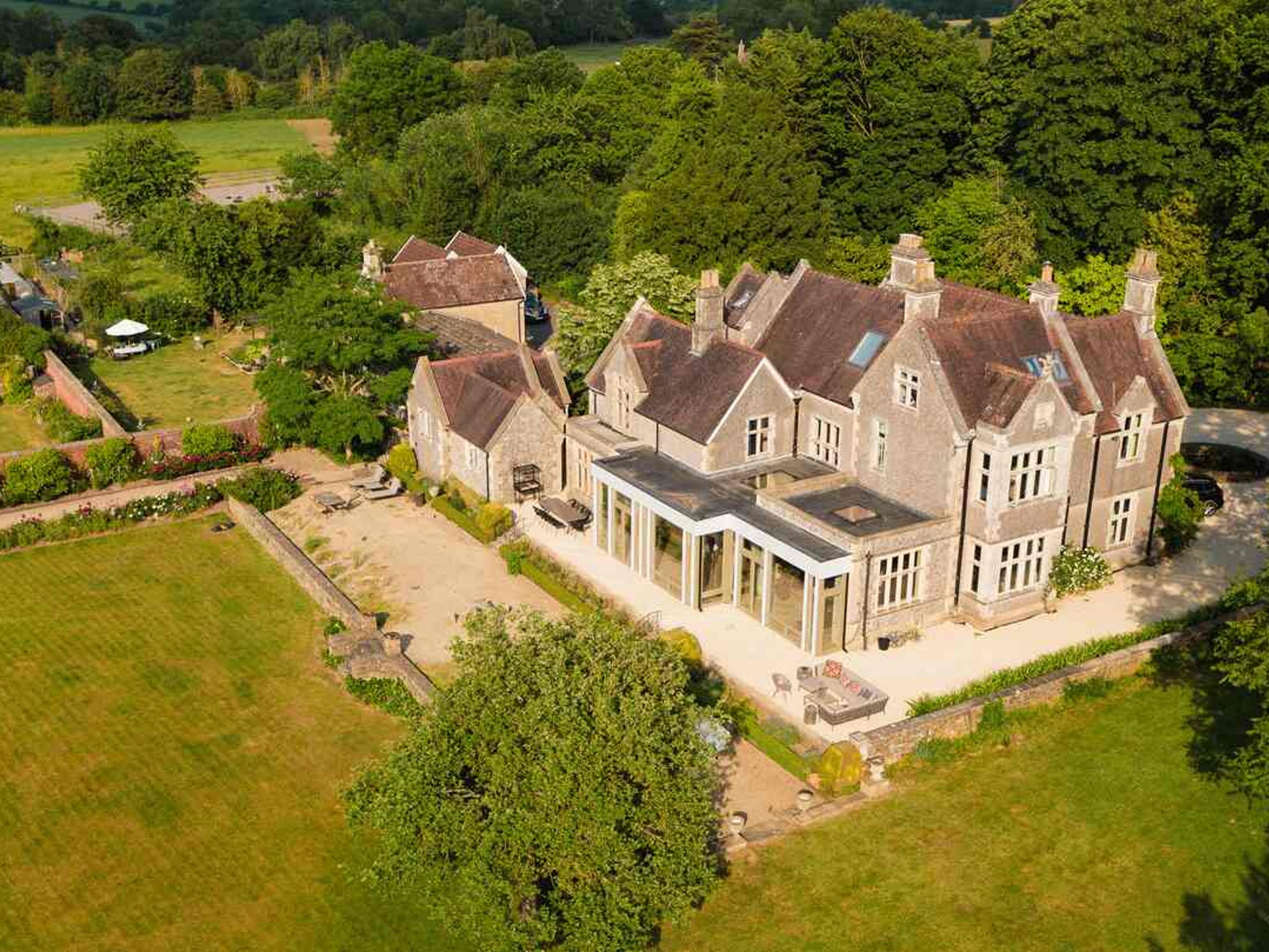 Somerleaze House Exclusive