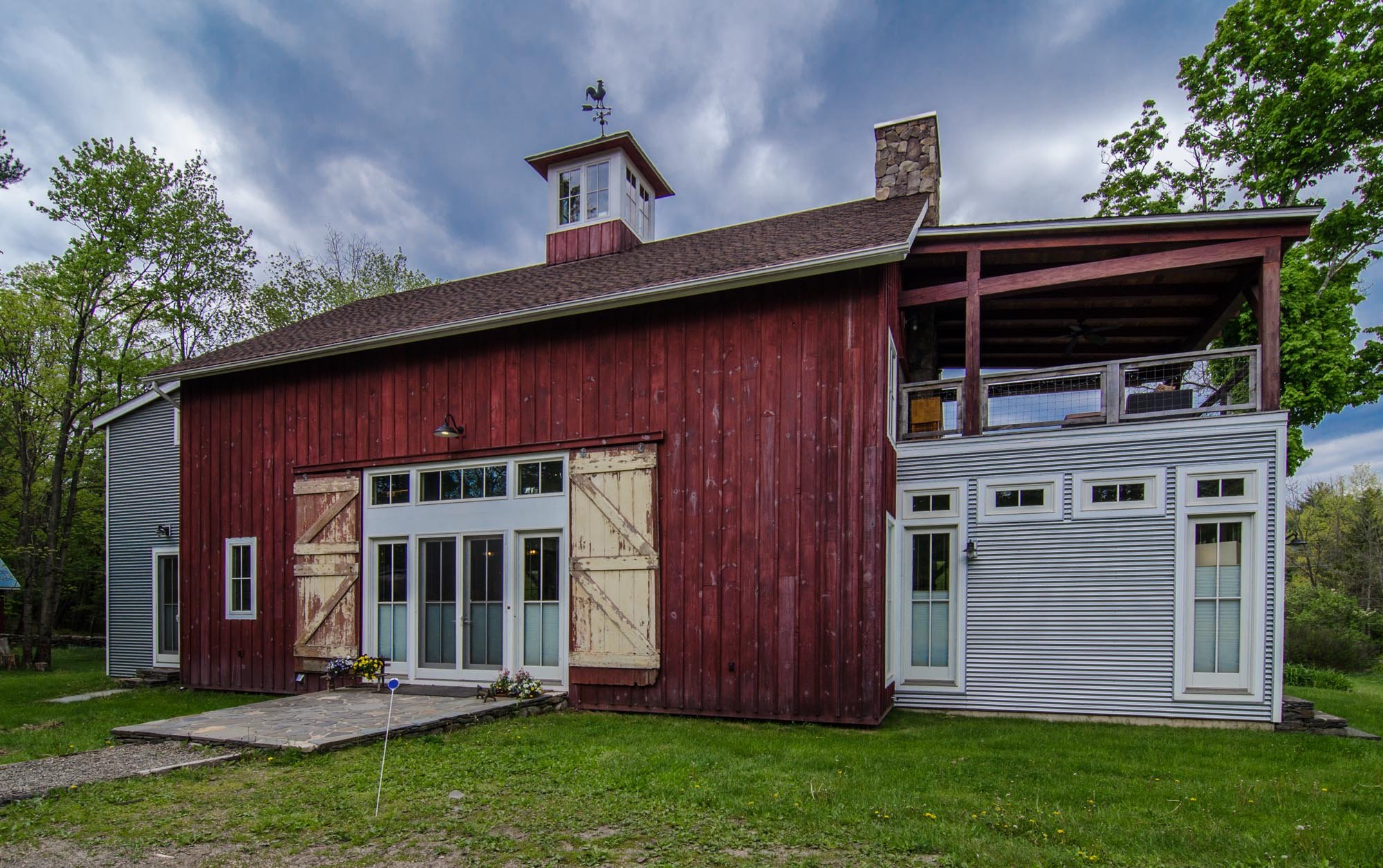 Barn on the Pond