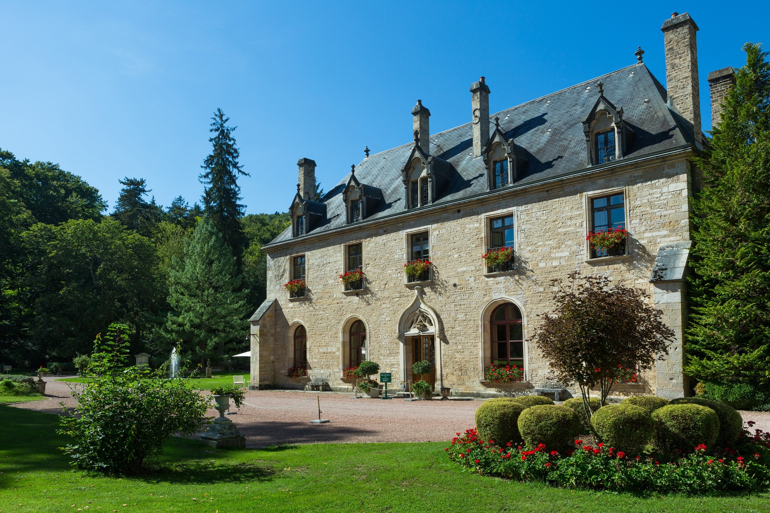 Abbaye de la Bussière Hotel
