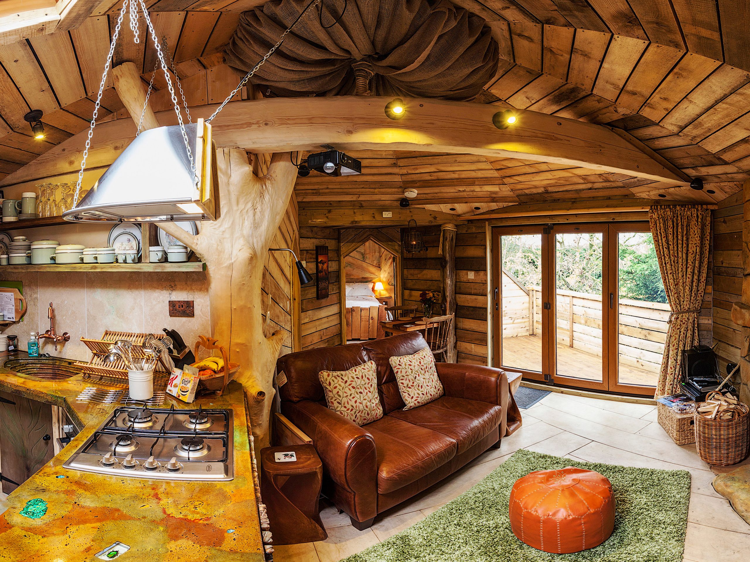 Treehouse Hideaway