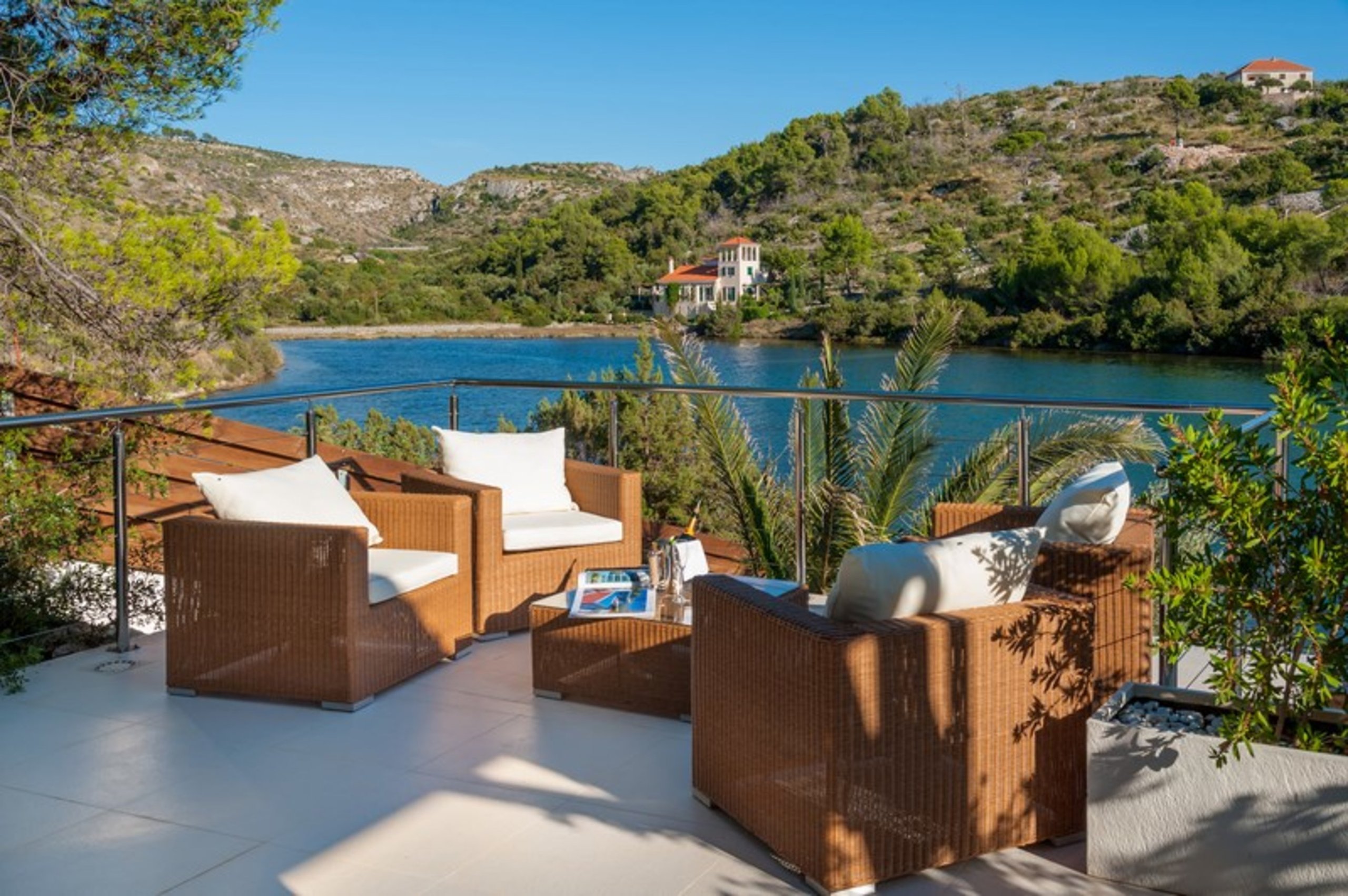Villa Brac West