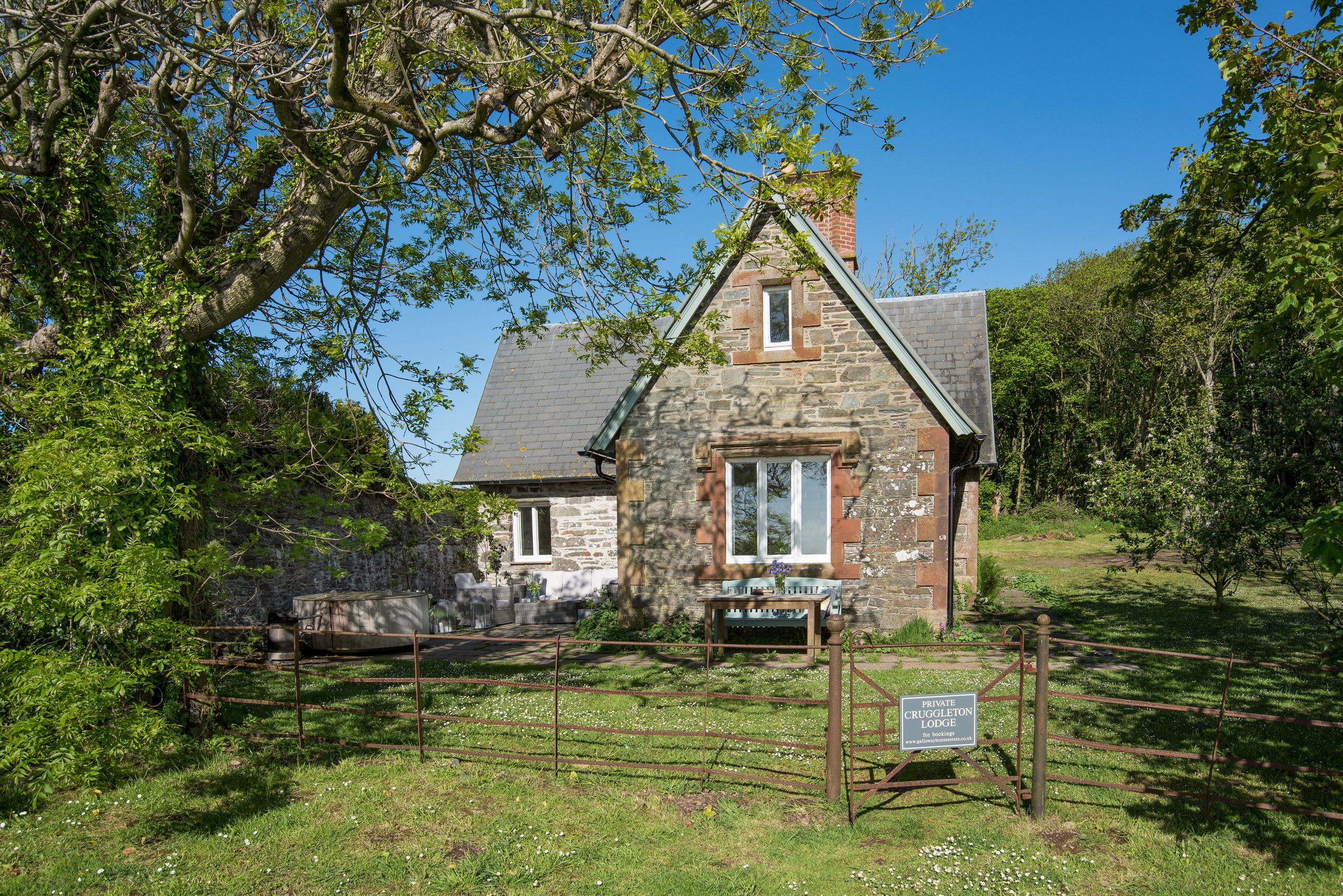 Cruggleton Lodge
