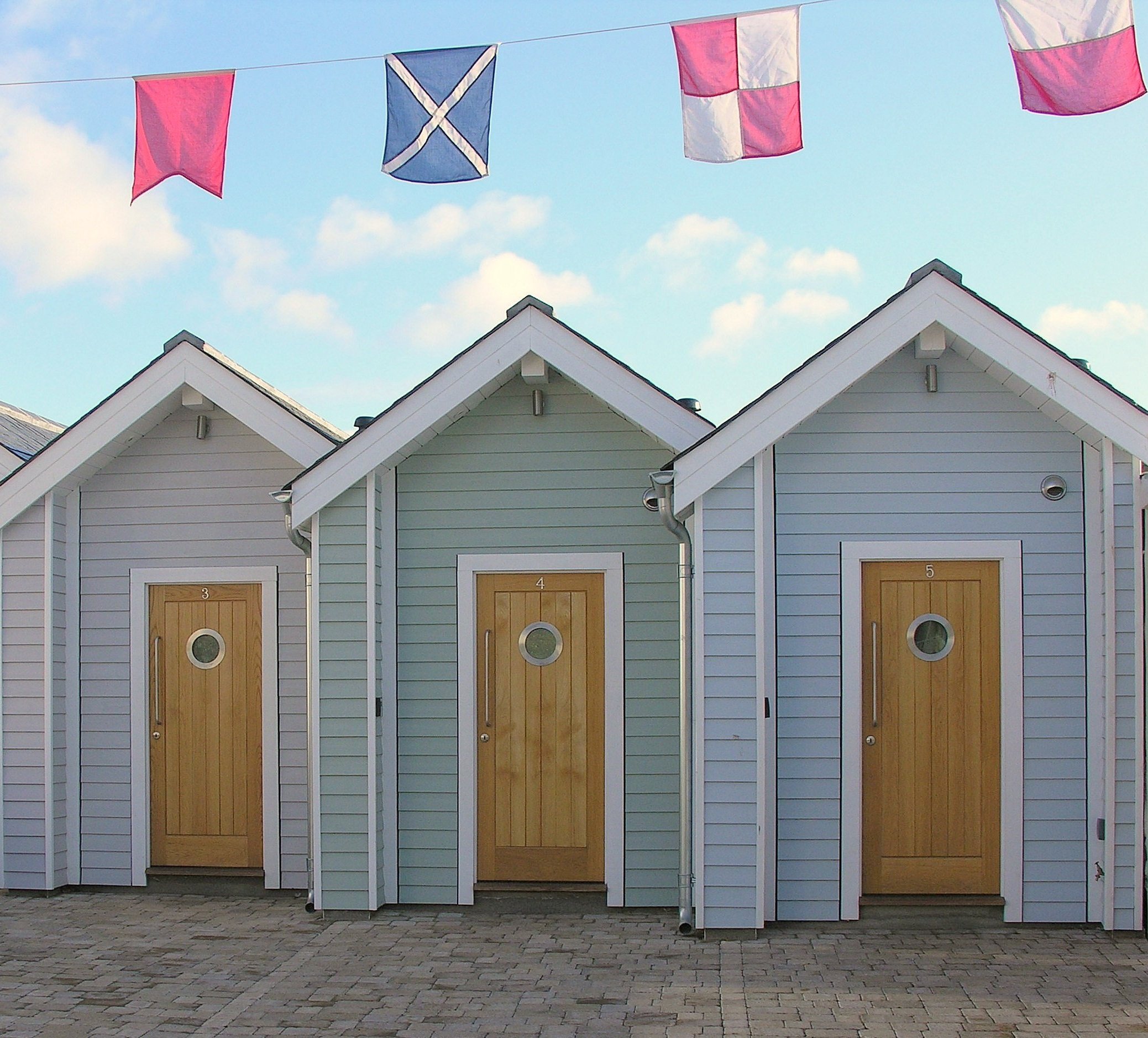 Shaldon Beach Hut 4