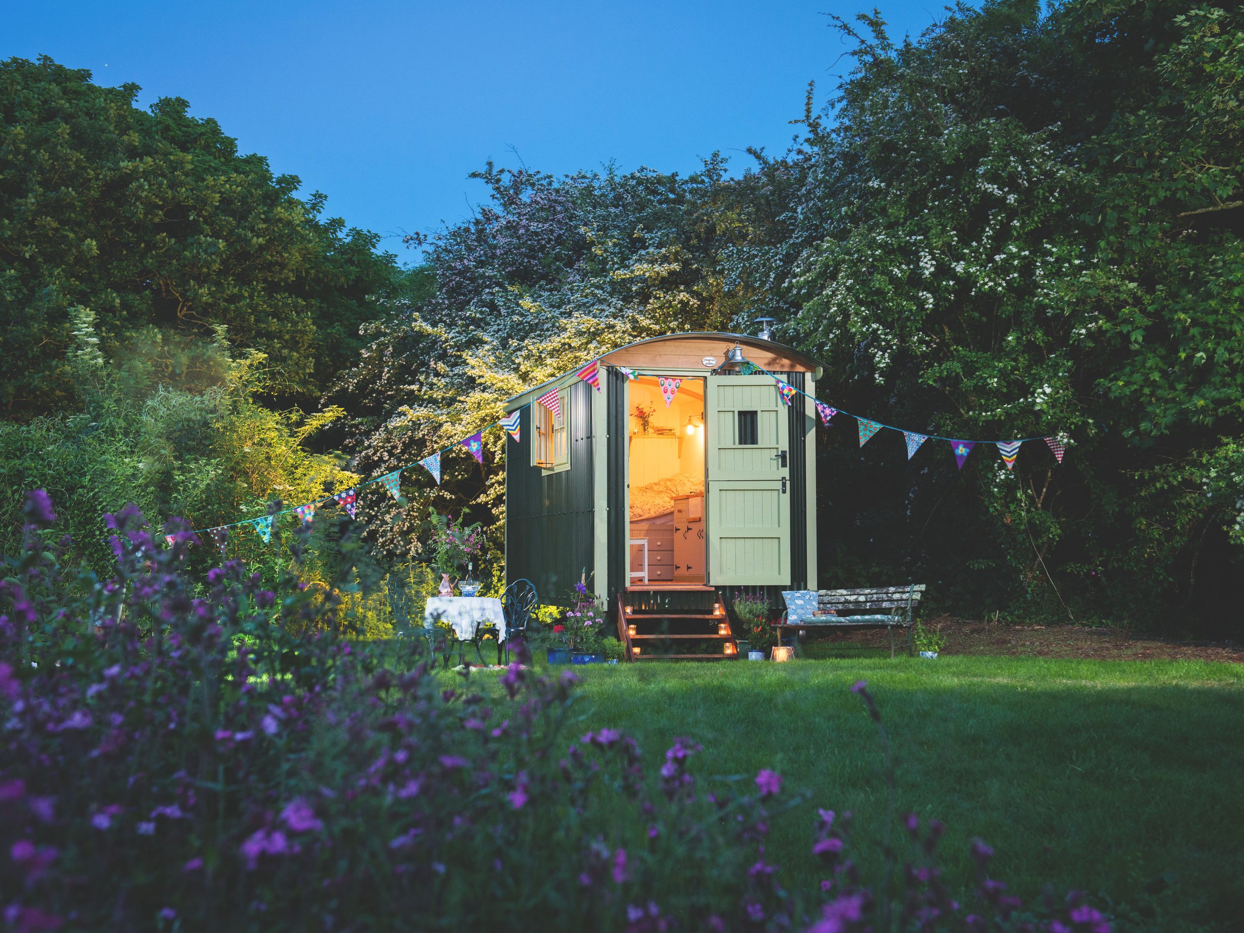 Free Range Escapes' - Hidden Shepherd's Hut