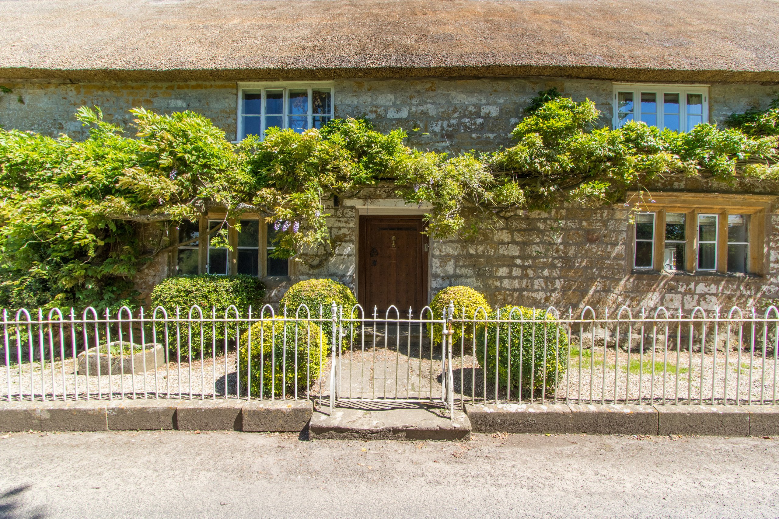 Atherstone Farmhouse &amp; Cottage
