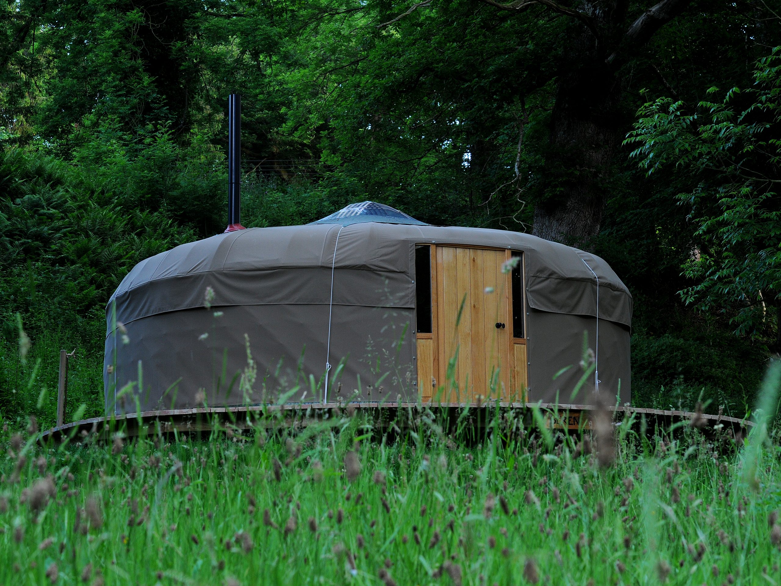 Redwood Valley - Woodland Cabin & Yurts