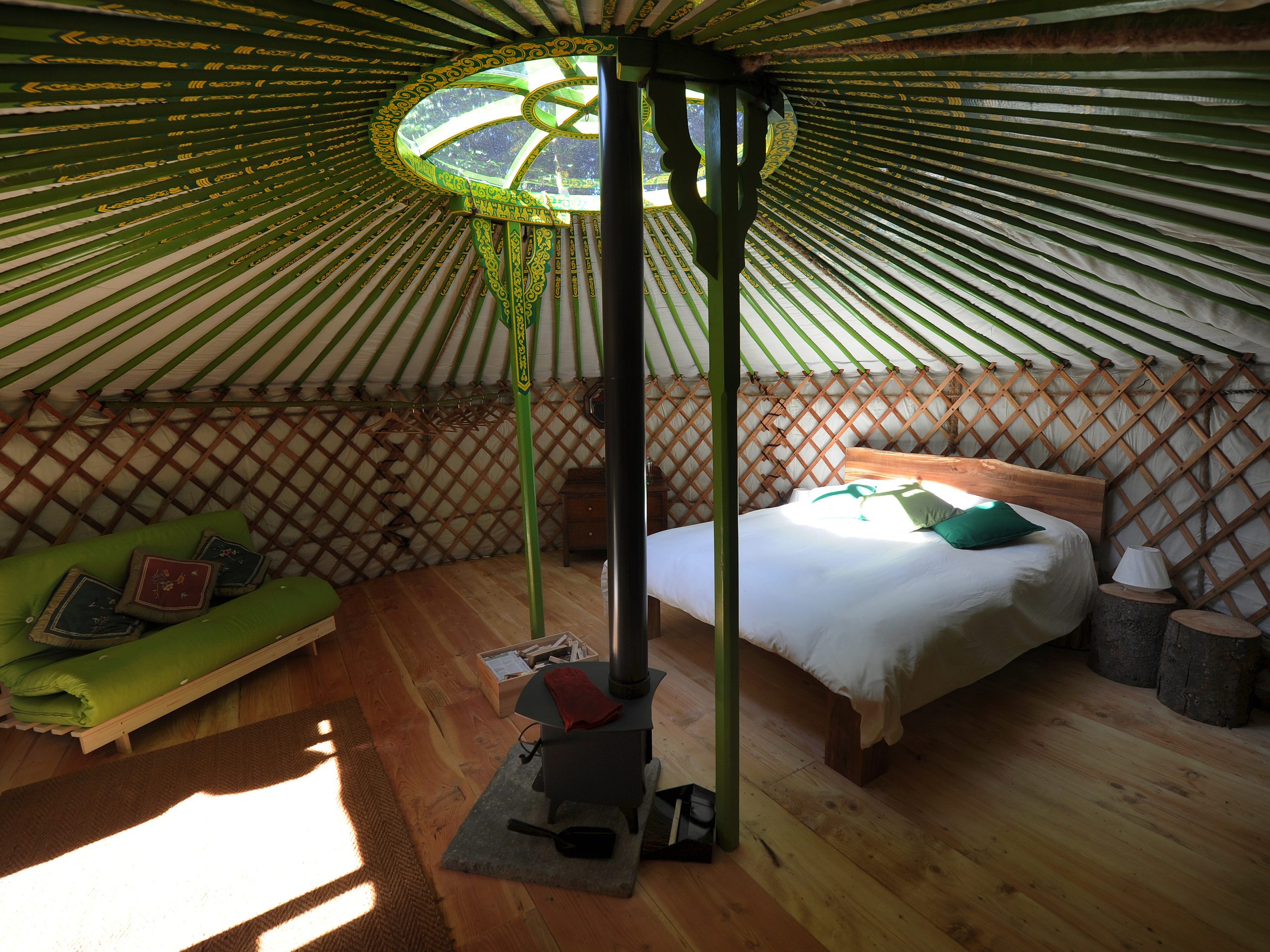 Redwood Valley - Woodland Cabin & Yurts