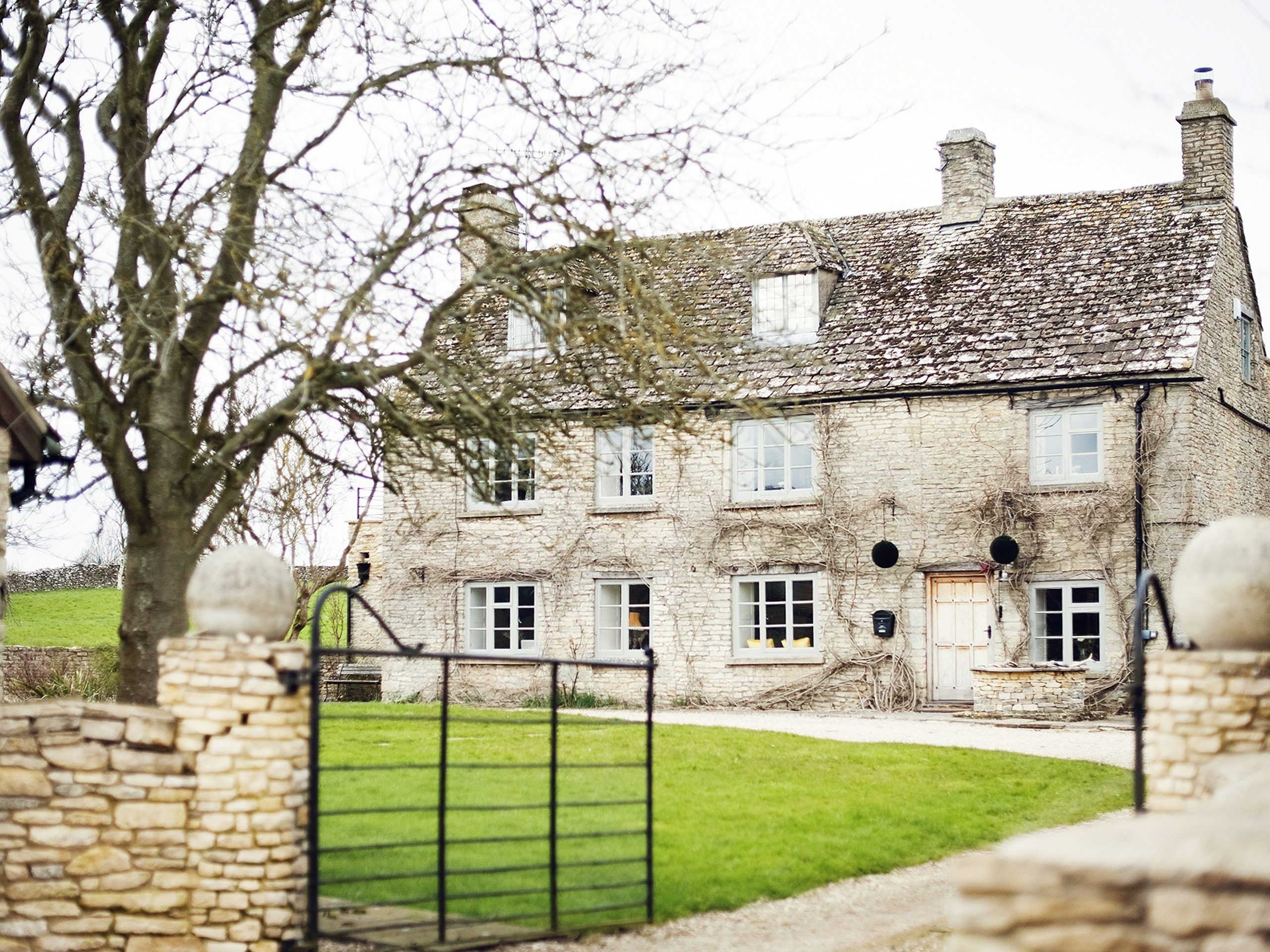 The Folly Luxury Cottage