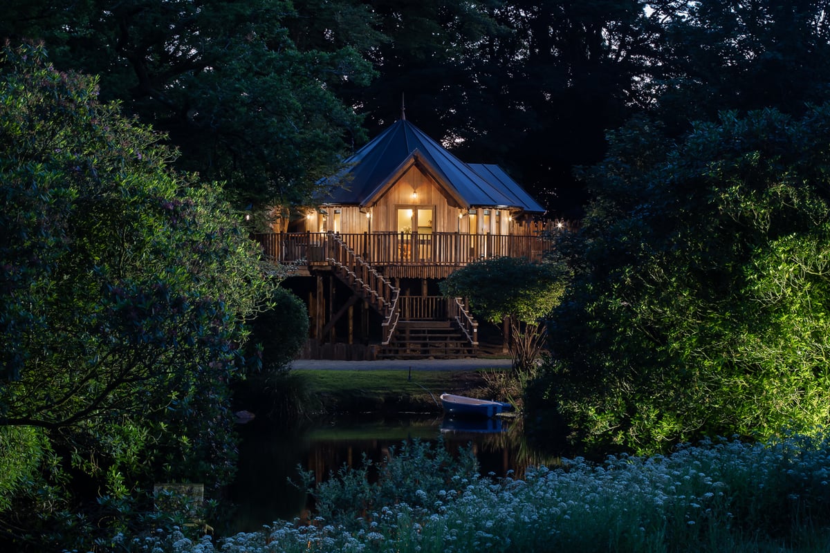 Treehouse on the Lake
