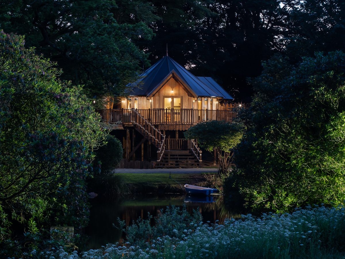 Treehouse on the Lake