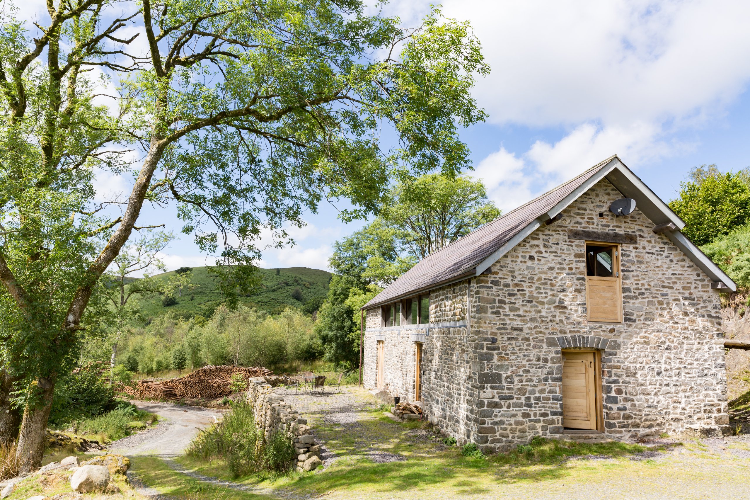 Red Kite Barn - Image 1