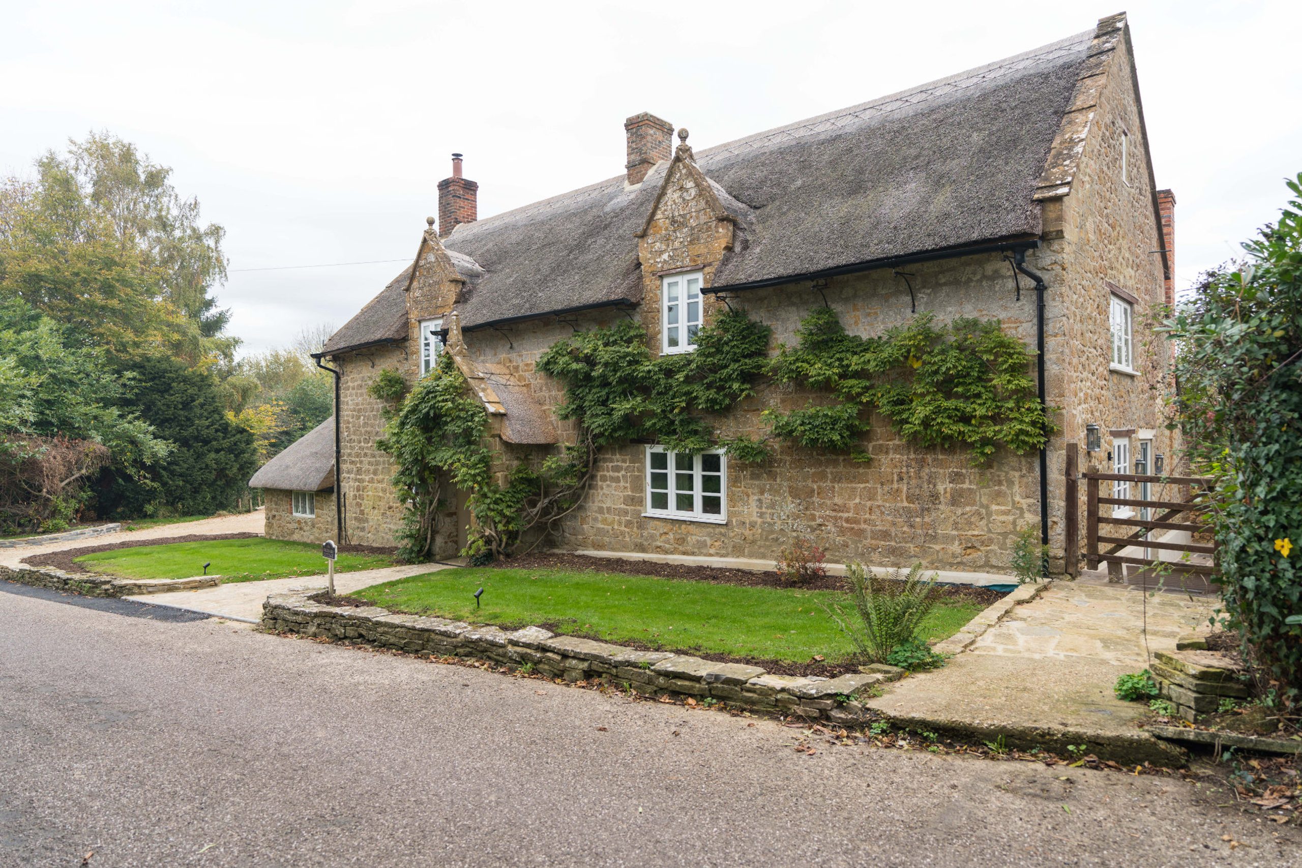 Orchard Cottage - Image 1