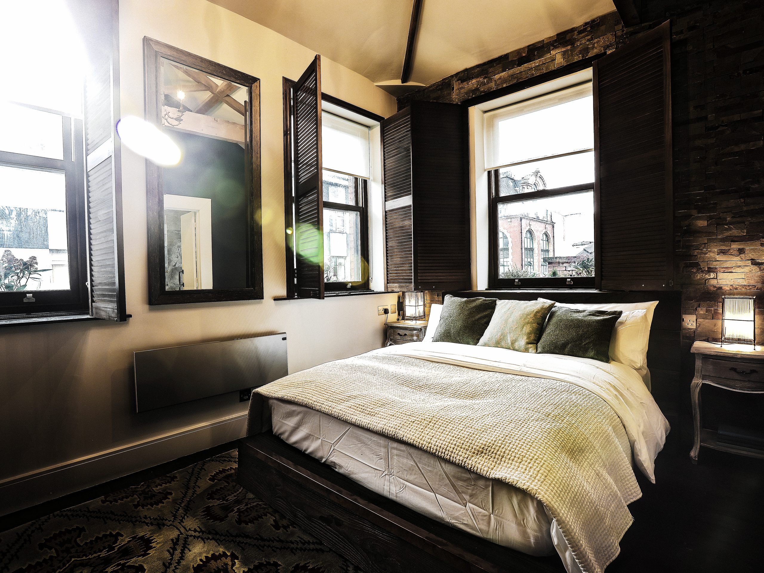 Cow Hollow Hotel