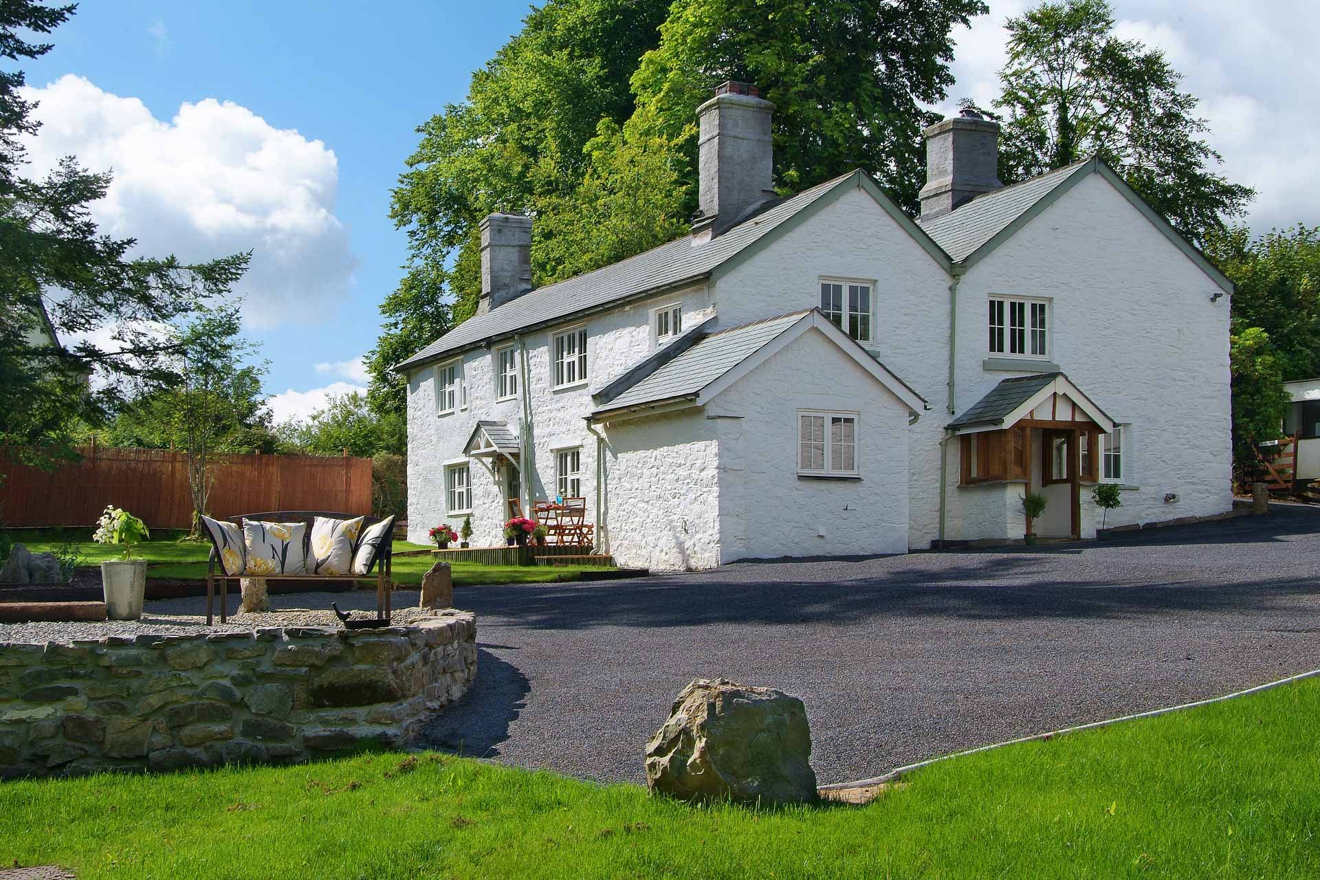 Whitelady House