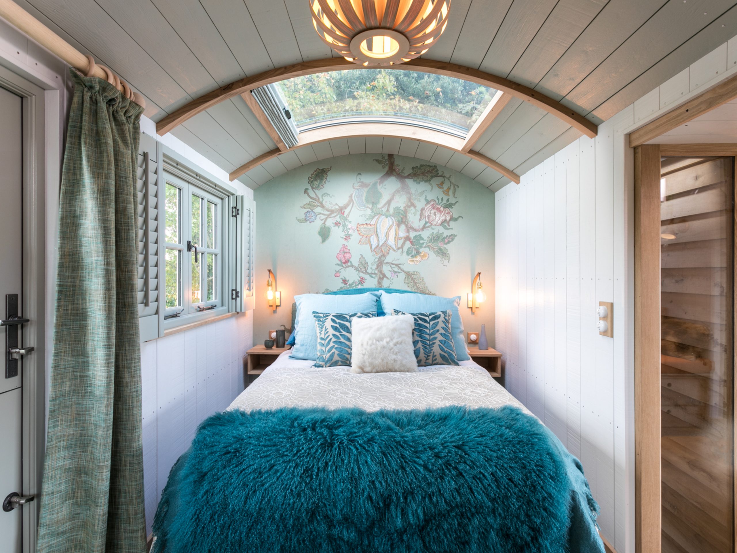 Dimpsey Yonder Shepherds Hut