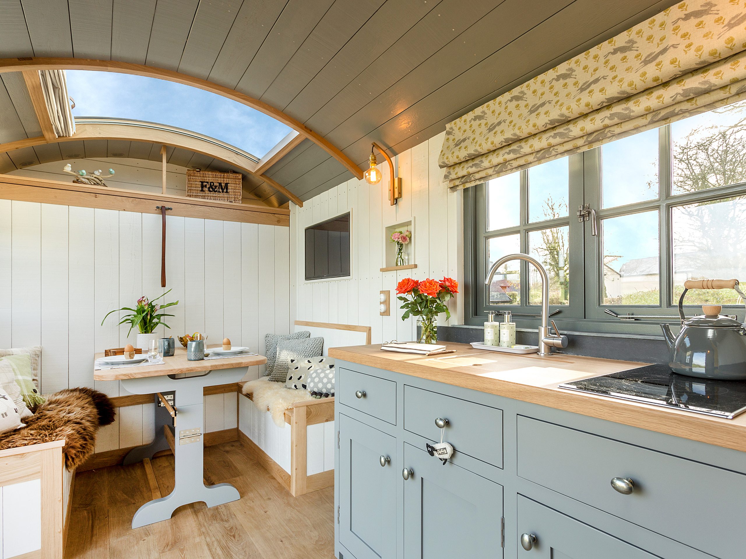 South Coombe Shepherds Hut