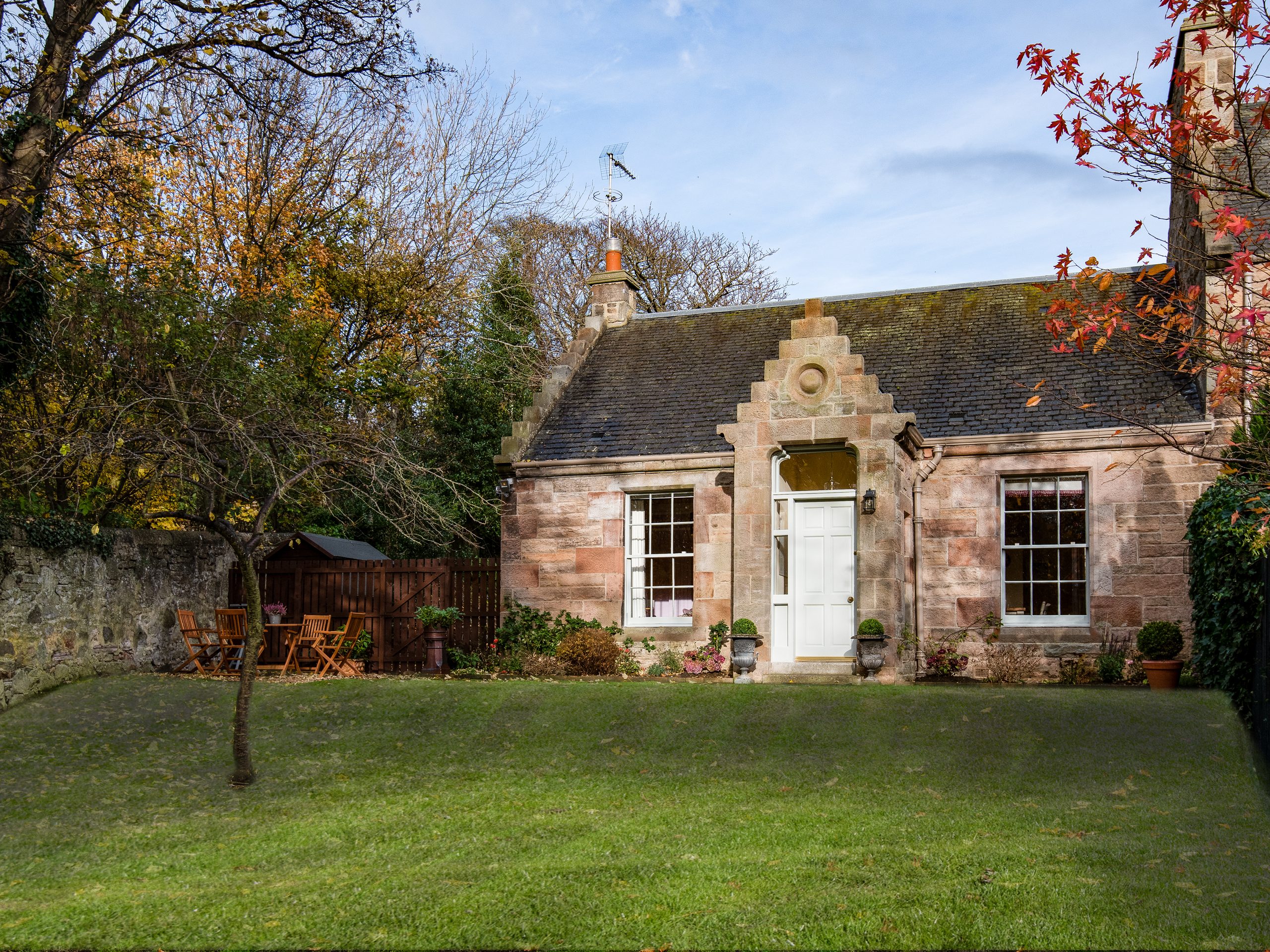 Glenlockhart Cottage Edinburgh