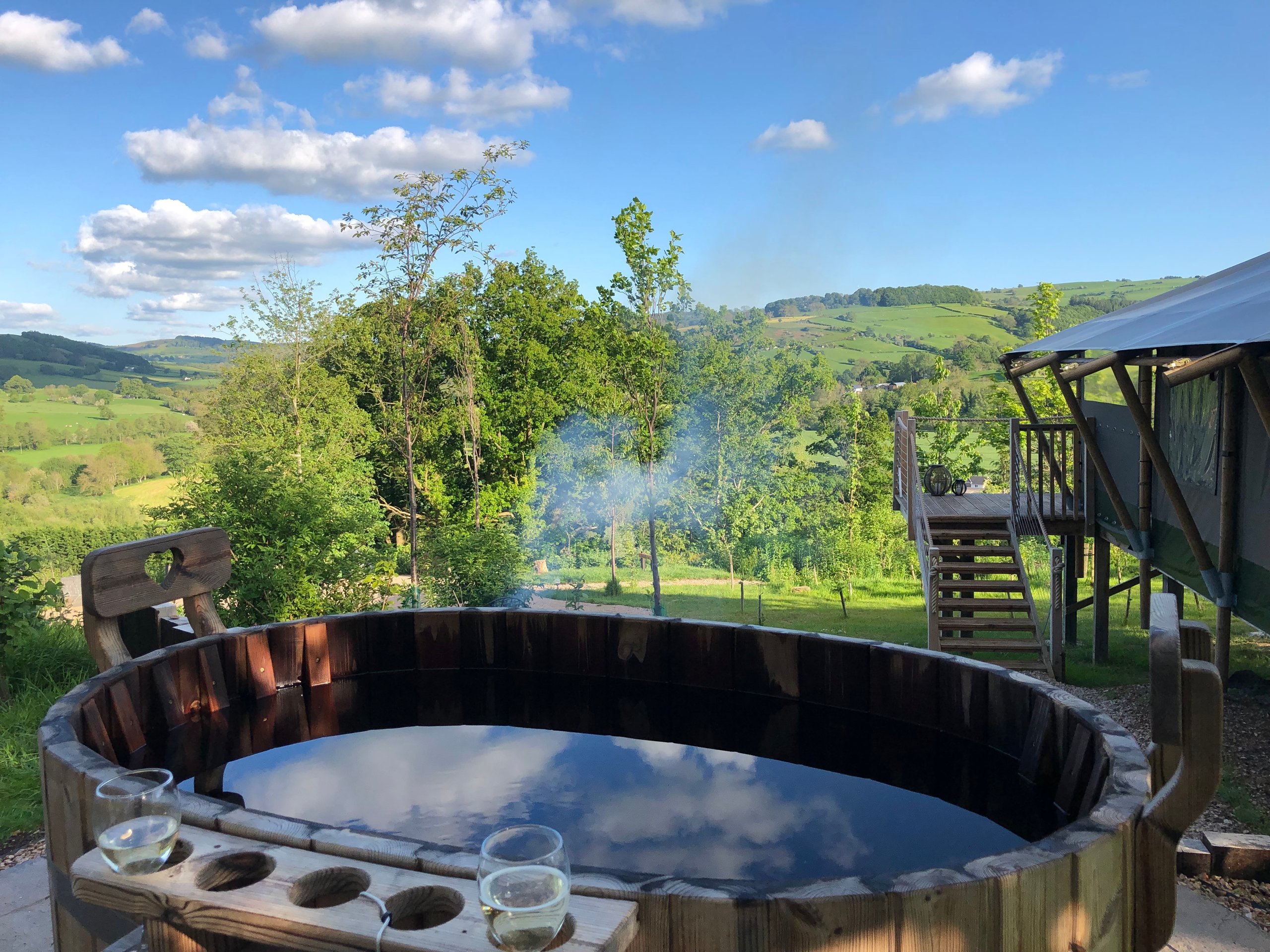 Oaklands Glamping - Luxury Safari Tents