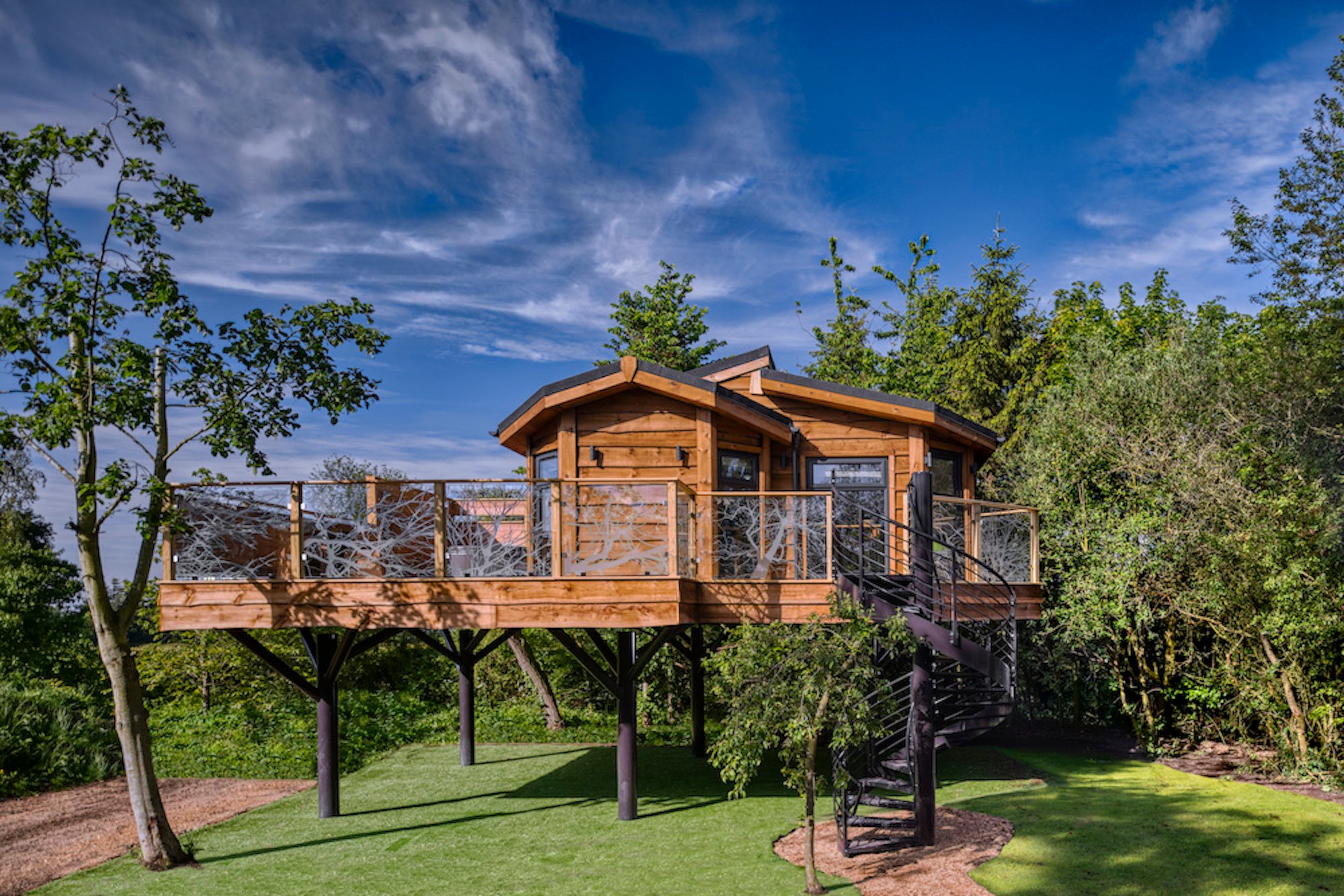 Wolds Edge Treehouse - Image 1