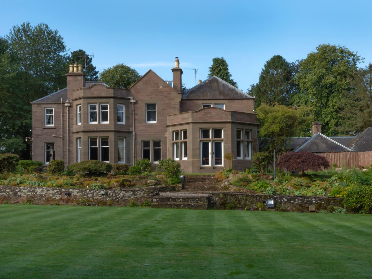 Castleton House