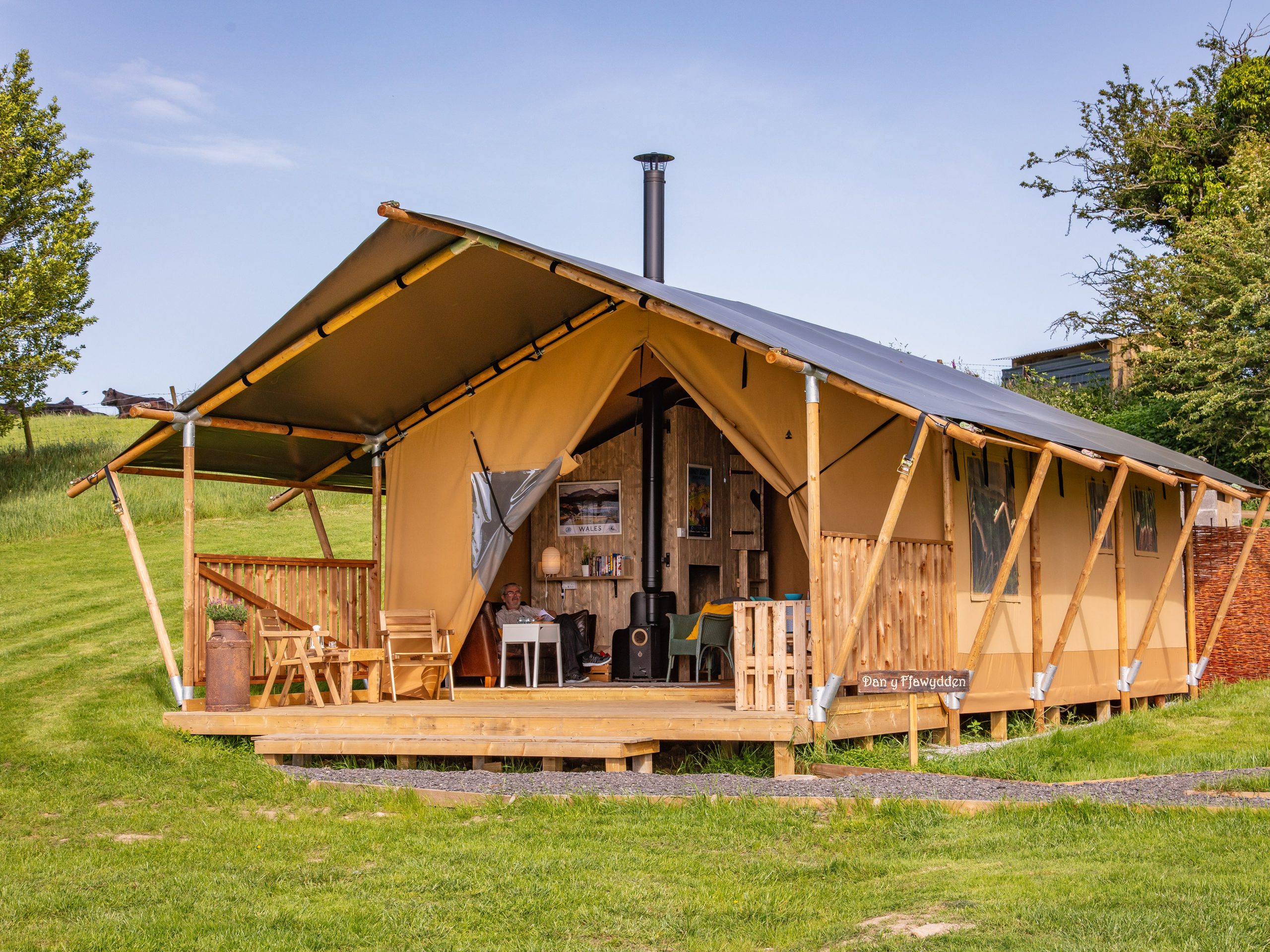 Under the Oak Glamping