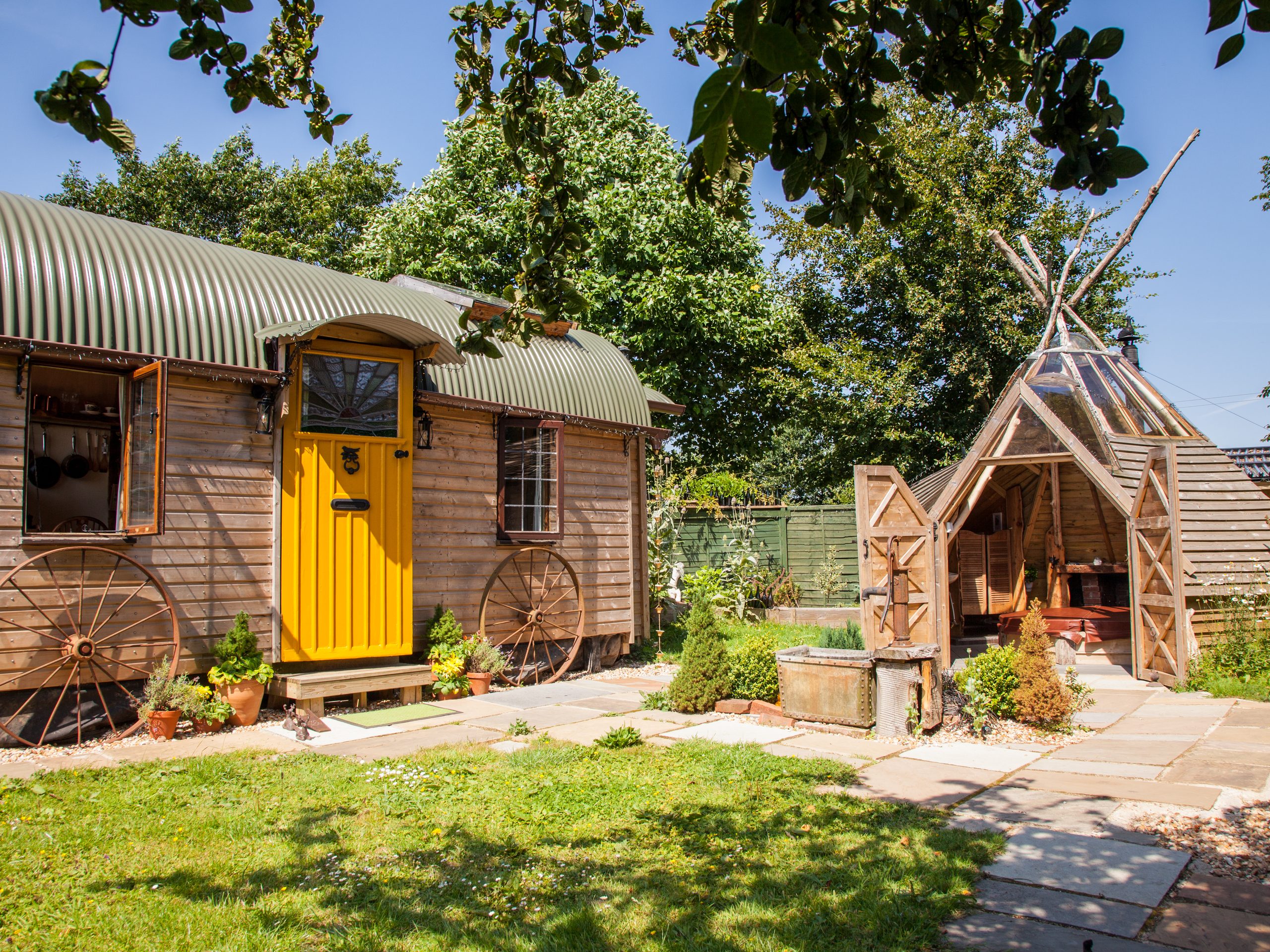 Wagon & The Wigwam