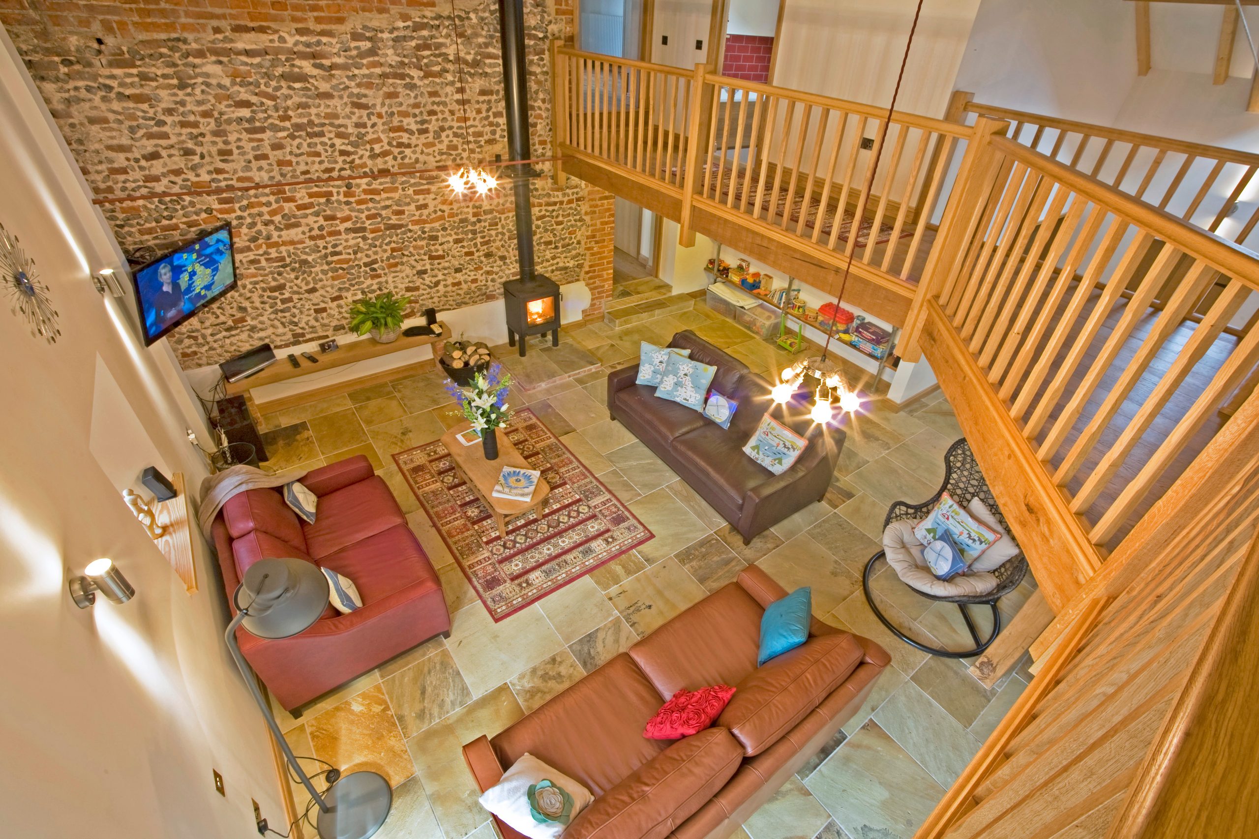 Mill Farm Eco Barns - Threshing Barn - Image 1