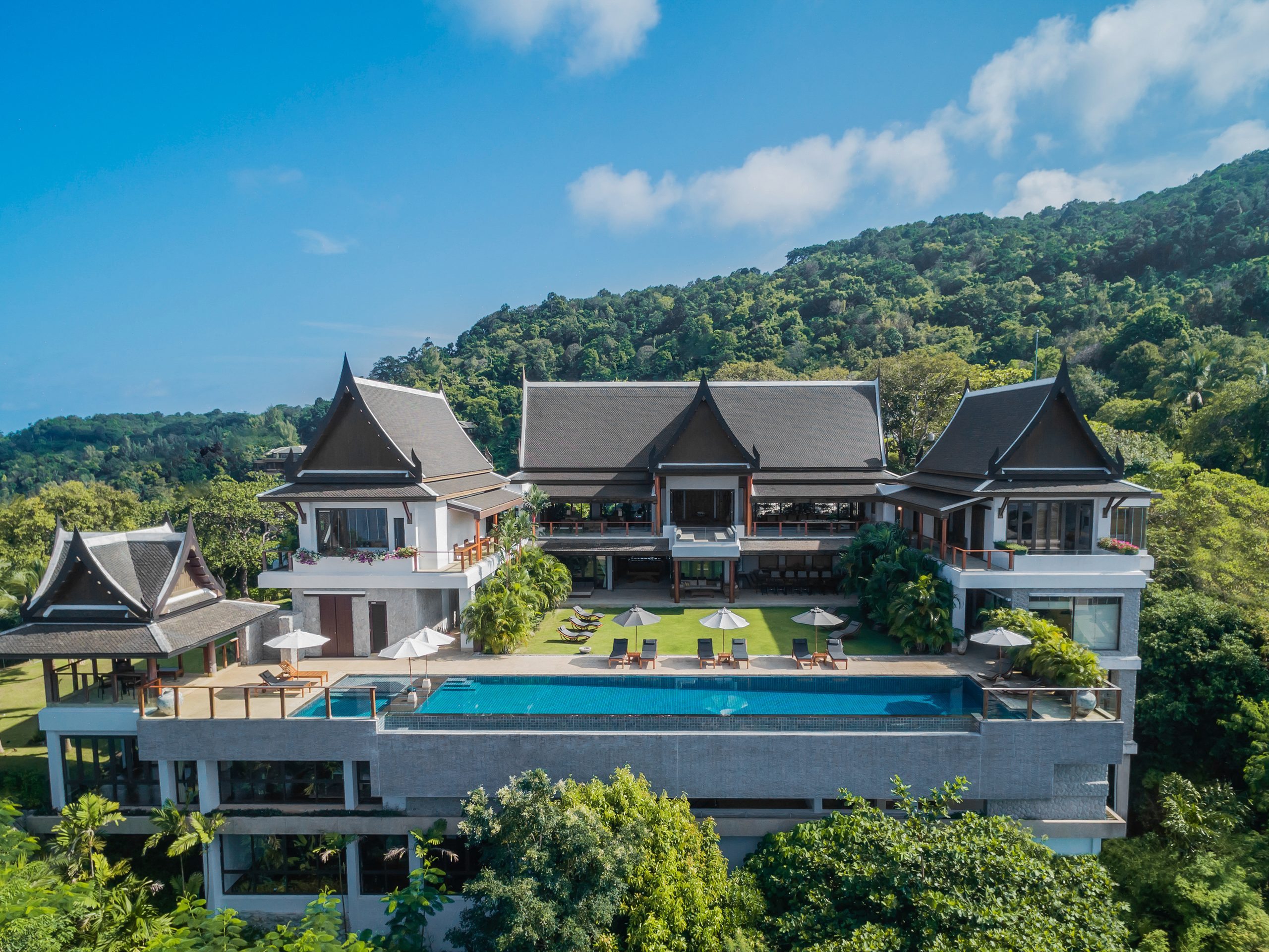 Villa Aye