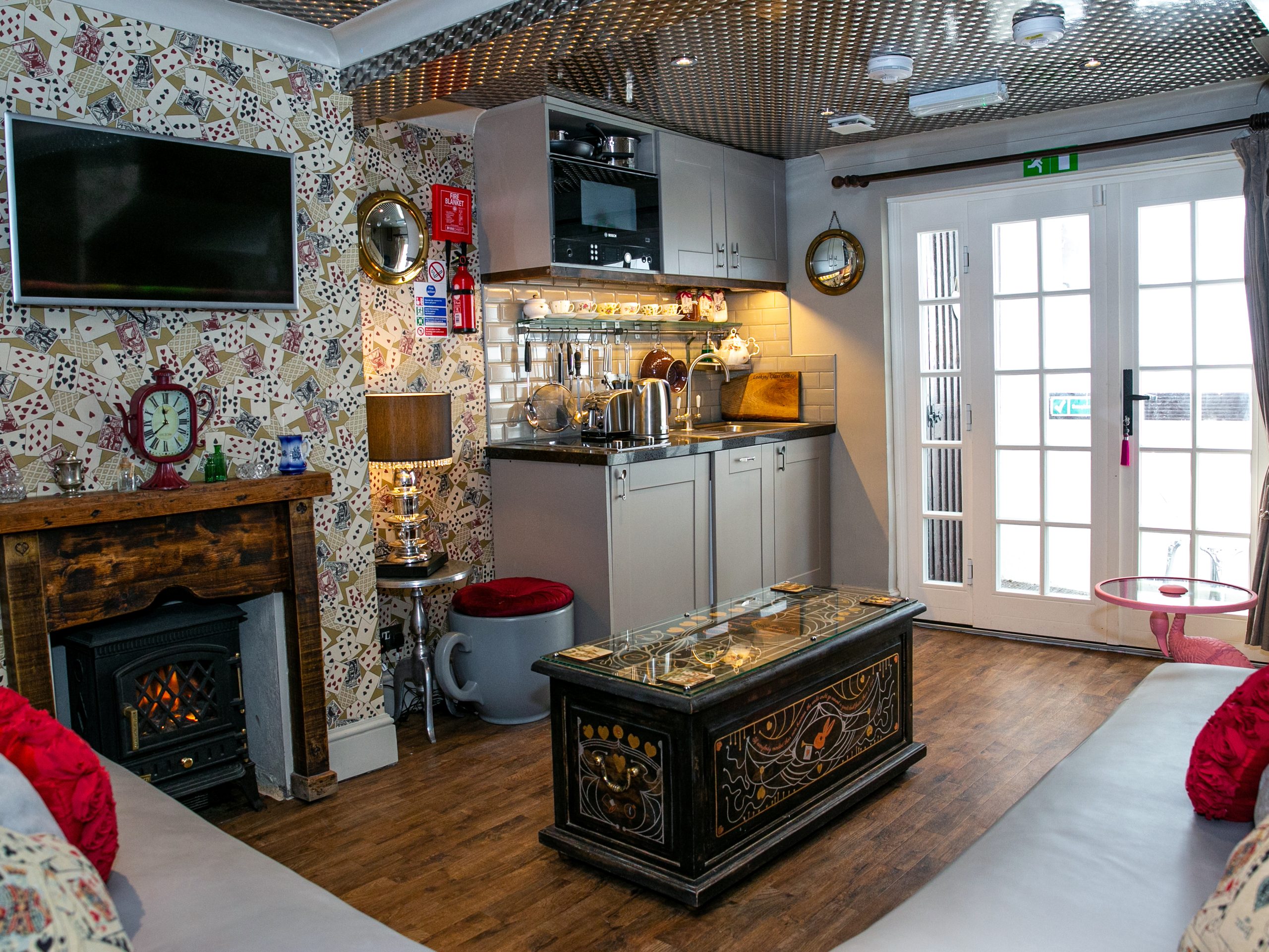 Looking Glass Cottage