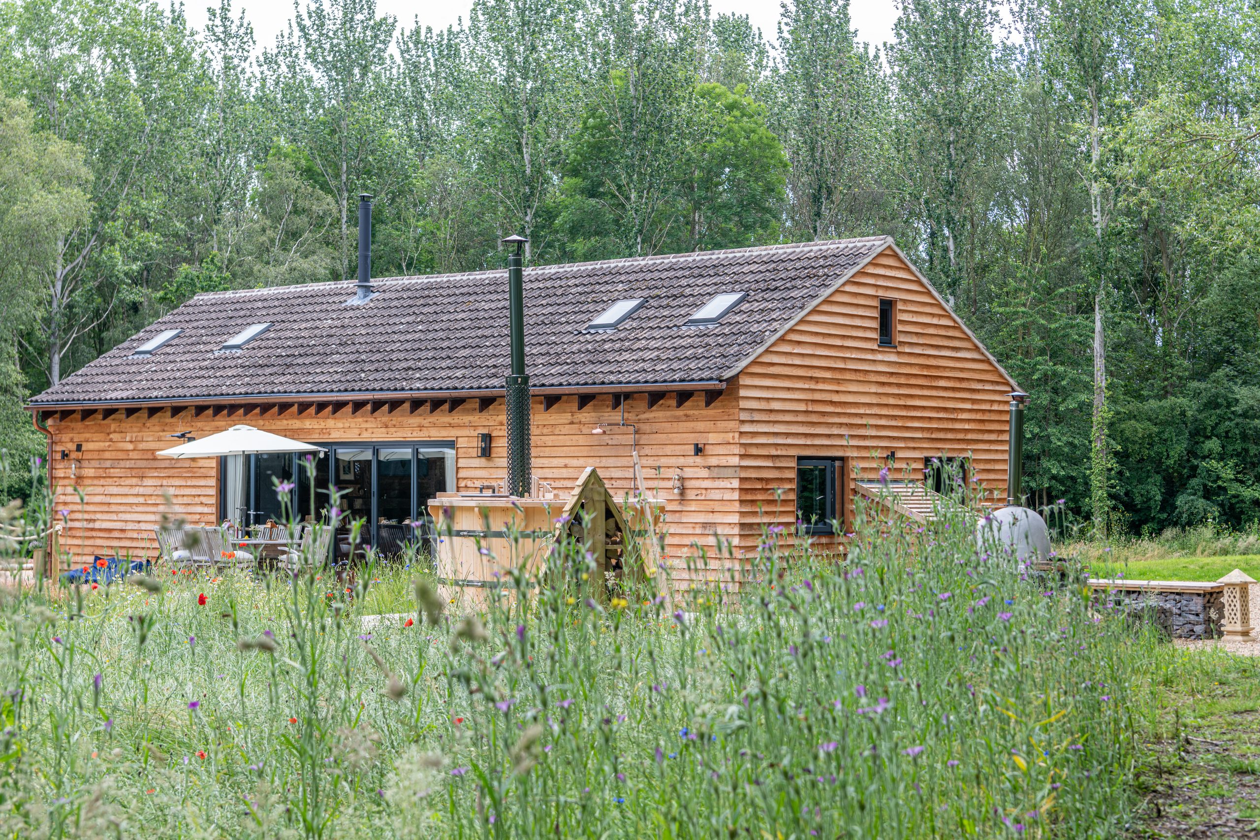 Knotting Hill Barn House - Image 1
